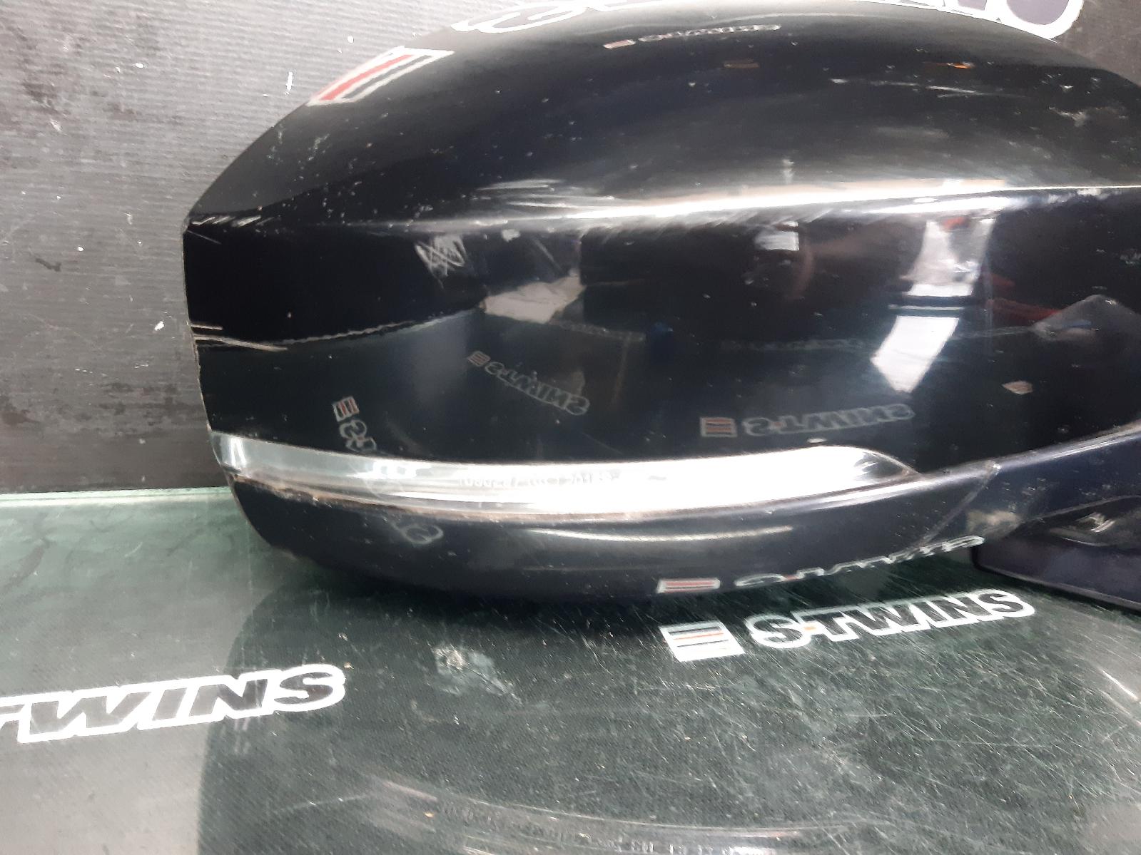 View Auto part Right Door Mirror Land Rover Discovery 2018