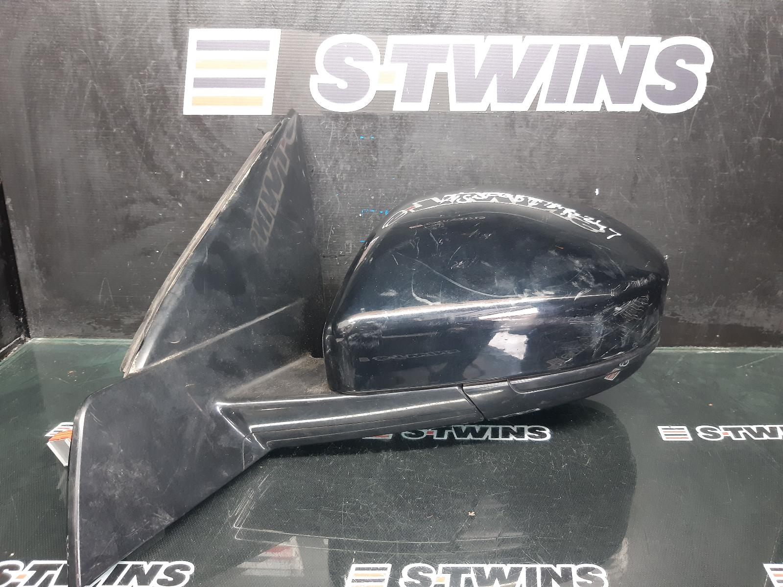 View Auto part Left Door Mirror Land Rover Discovery Sport 2018