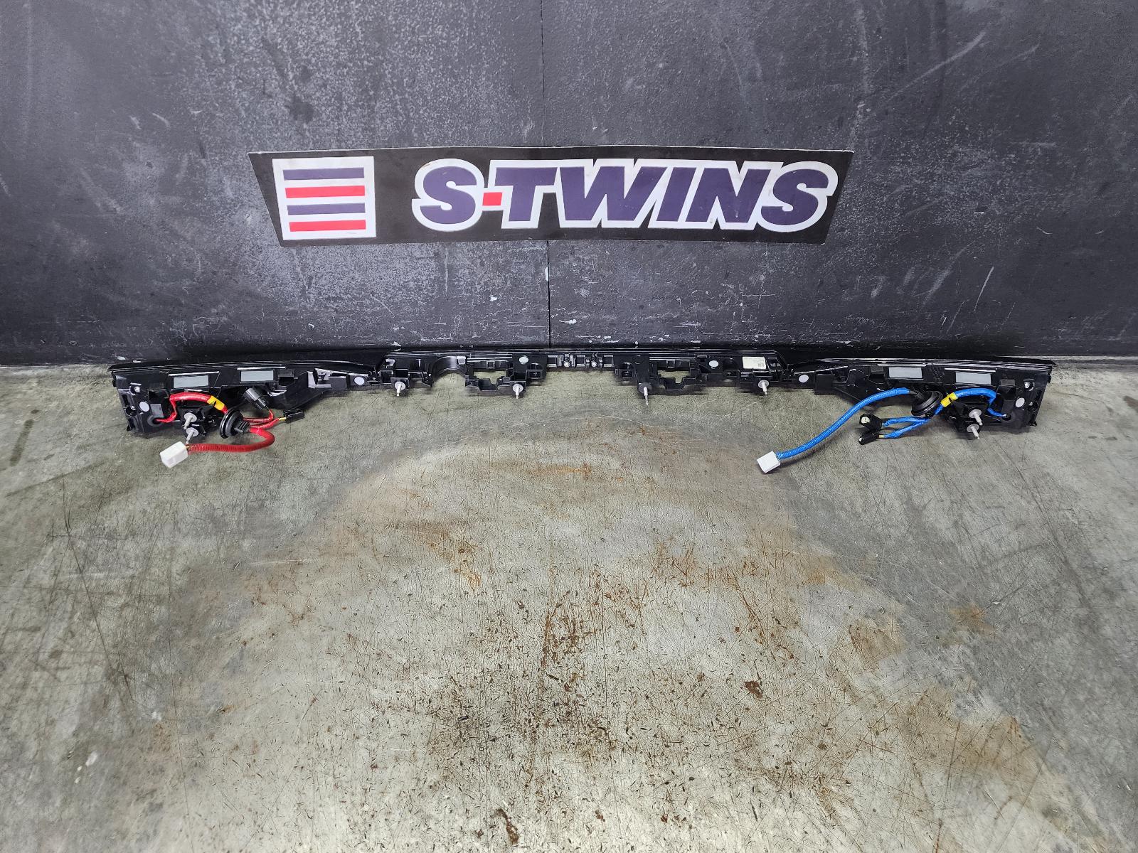 View Auto part Rear Garnish Lexus Is Series 2022