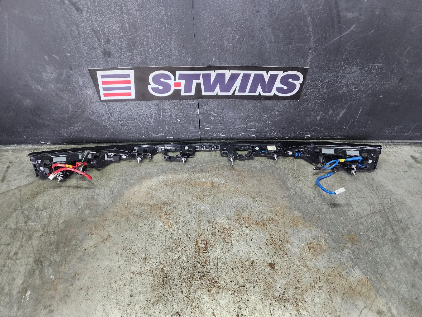 View Auto part Rear Garnish Lexus Is Series 2022