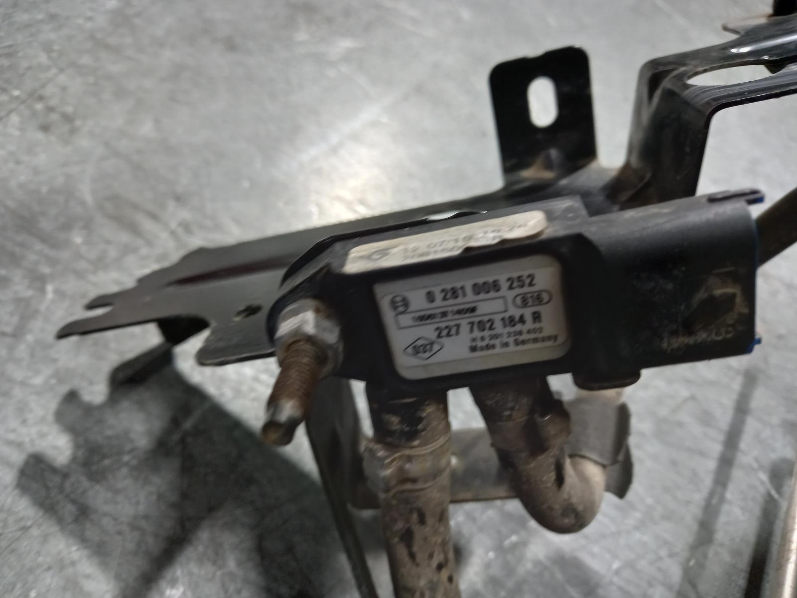 2017 Renault Master Particulate Filter/Dpf View Auto part Particulate Filter/Dpf Renault Master 2017