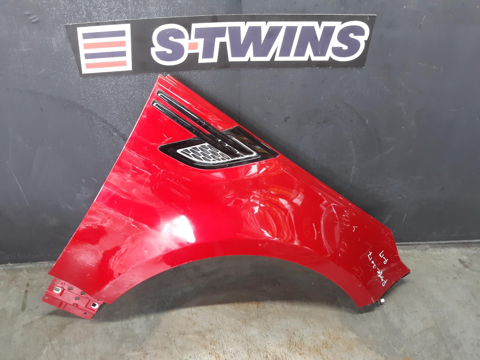2014 Land Rover Rangerover Sport Right Guard View Auto part Right Guard Land Rover Rangerover Sport 2014