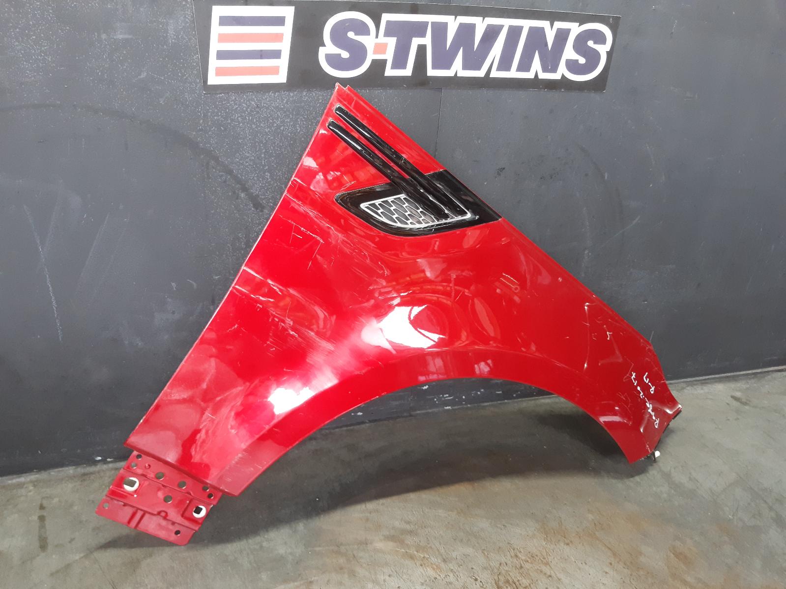 2014 Land Rover Rangerover Sport Right Guard View Auto part Right Guard Land Rover Rangerover Sport 2014