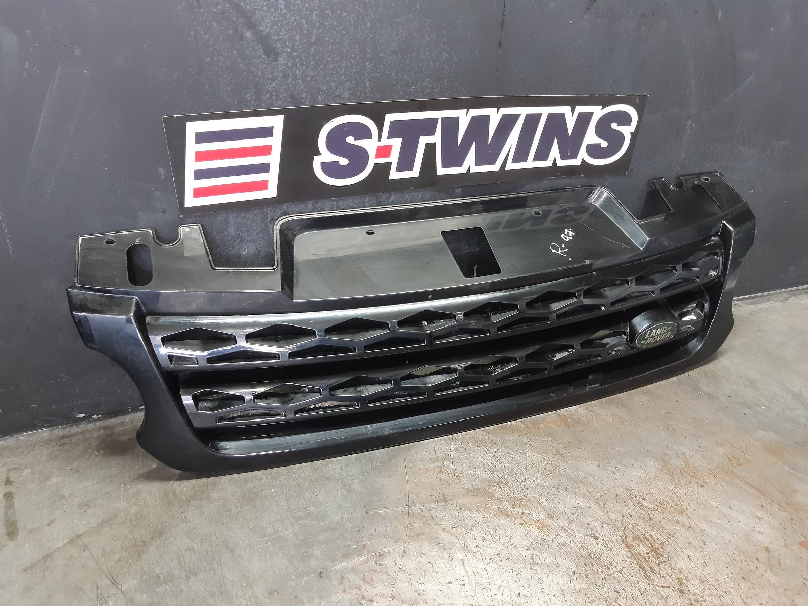 2016 Land Rover Rangerover Sport Grille View Auto part Grille Land Rover Rangerover Sport 2016