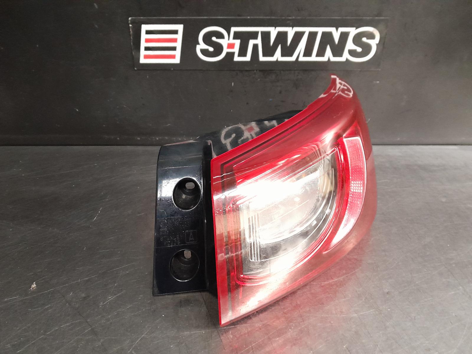 View Auto part Right Taillight Mazda Cx3 2015