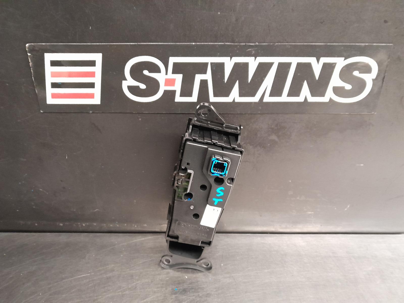 View Auto part Combination Switch Mazda Cx3 2015