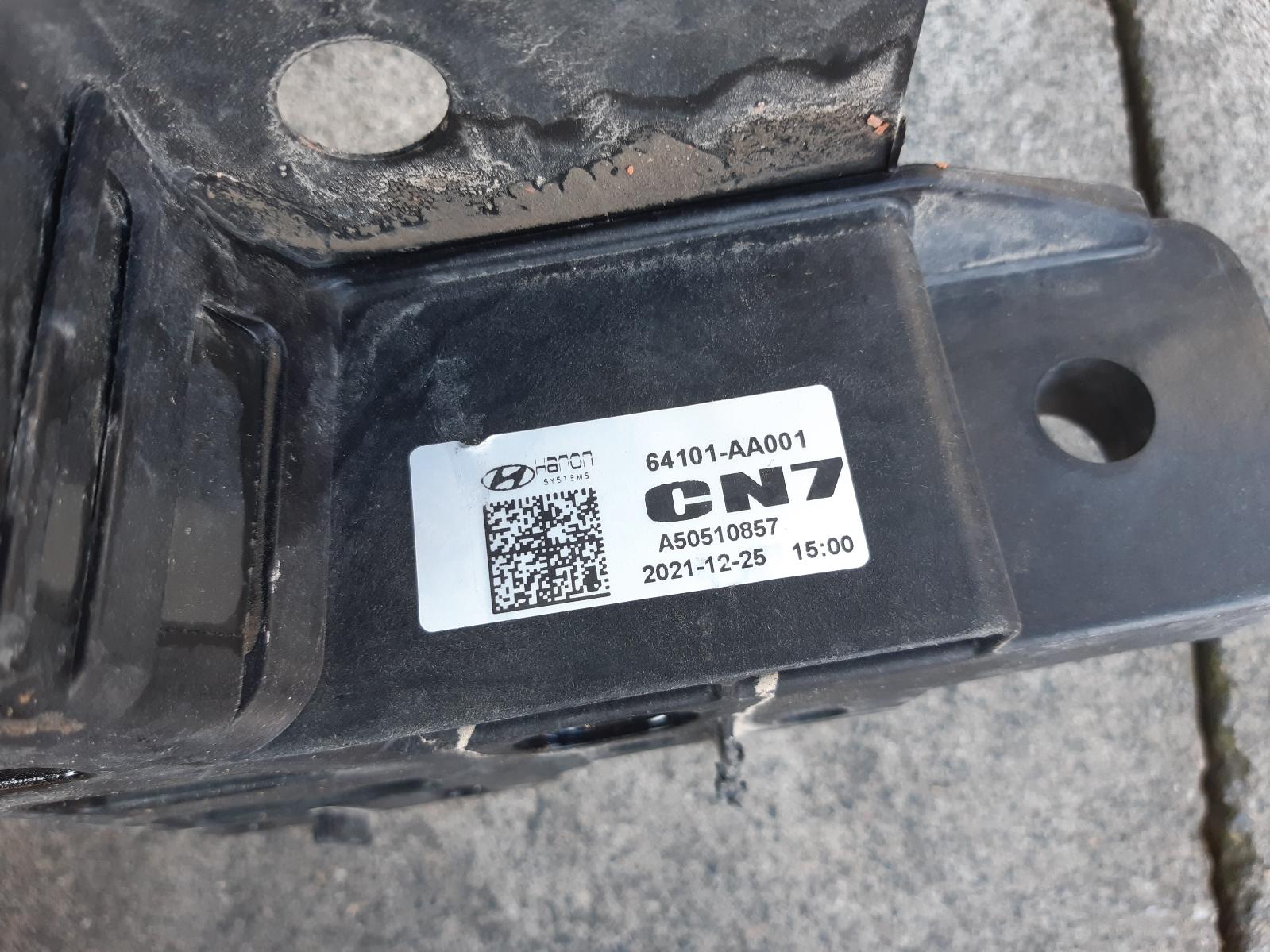 View Auto part Radiator Support Hyundai I30 2022