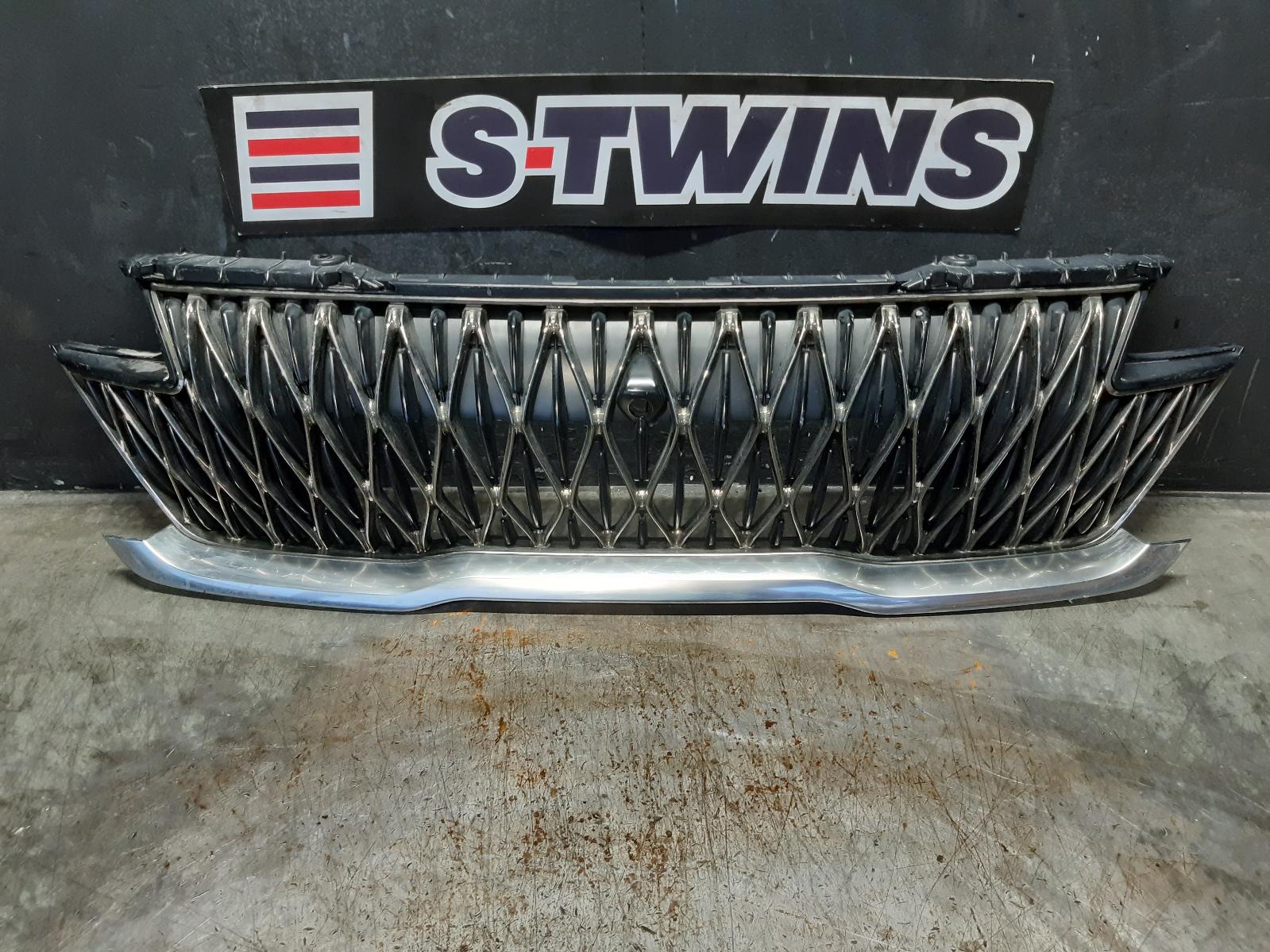 View Auto part Grille Kia Carnival/grand Carnival 2022