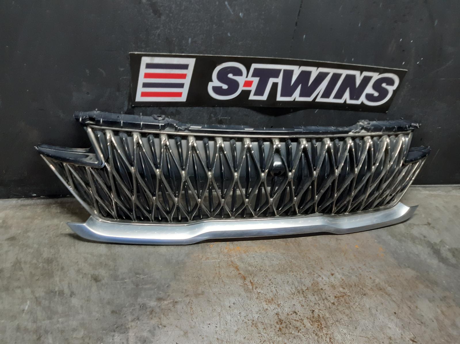 View Auto part Grille Kia Carnival/grand Carnival 2022