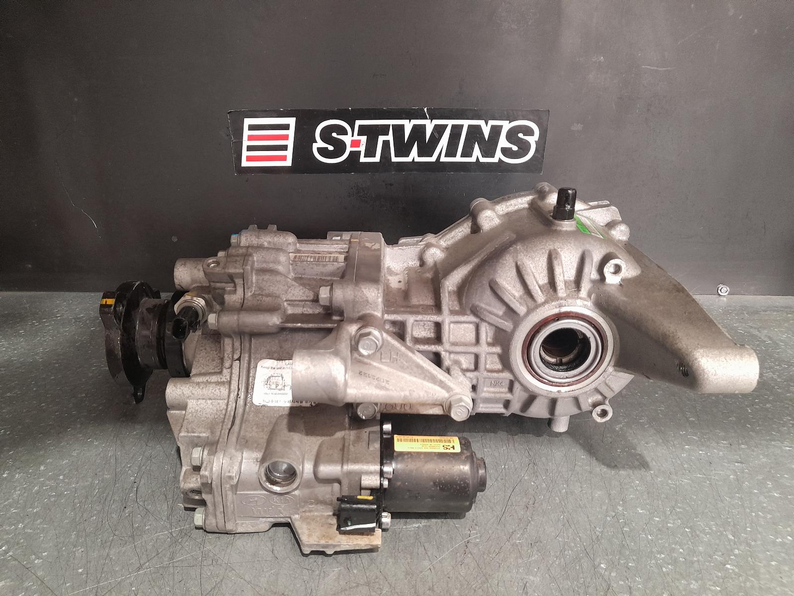 View Auto part Differential Centre Hyundai Tucson 2022