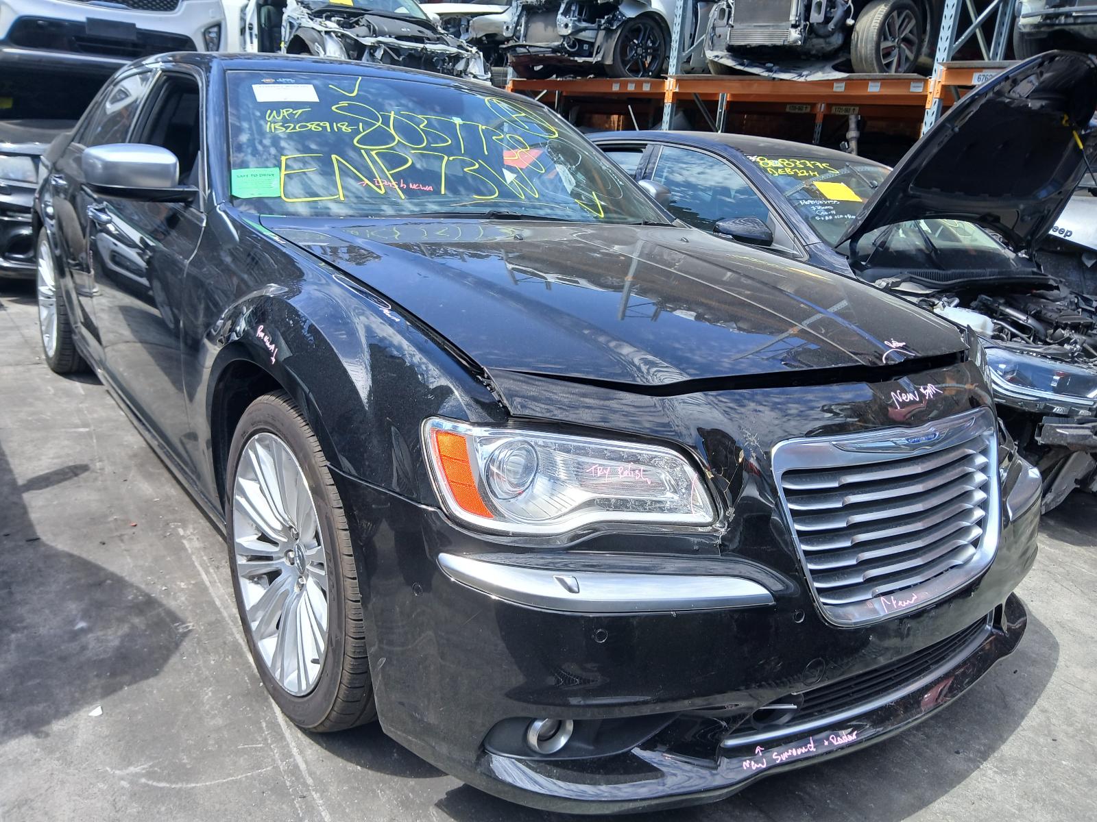 View Auto part Engine Chrysler 300c 2013