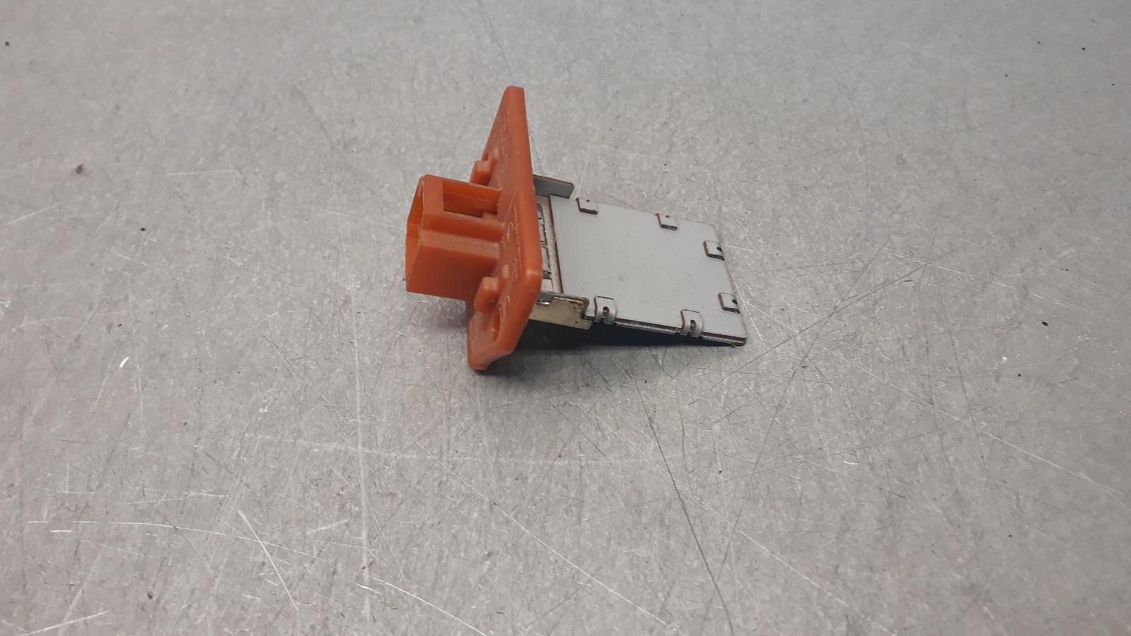 View Auto part Heater Fan Motor Hyundai I30 2013
