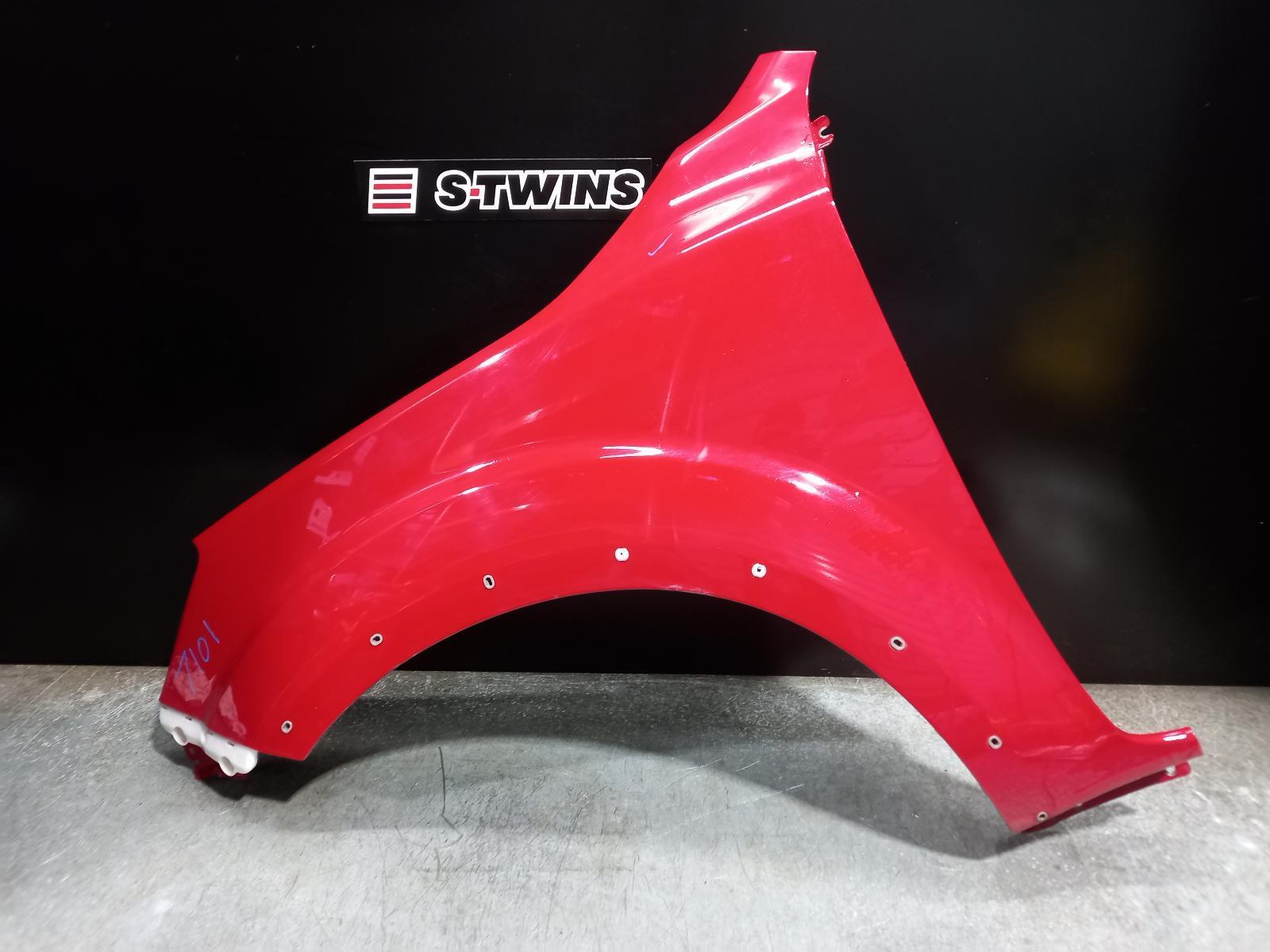 View Auto part Left Guard Nissan Navara 2022