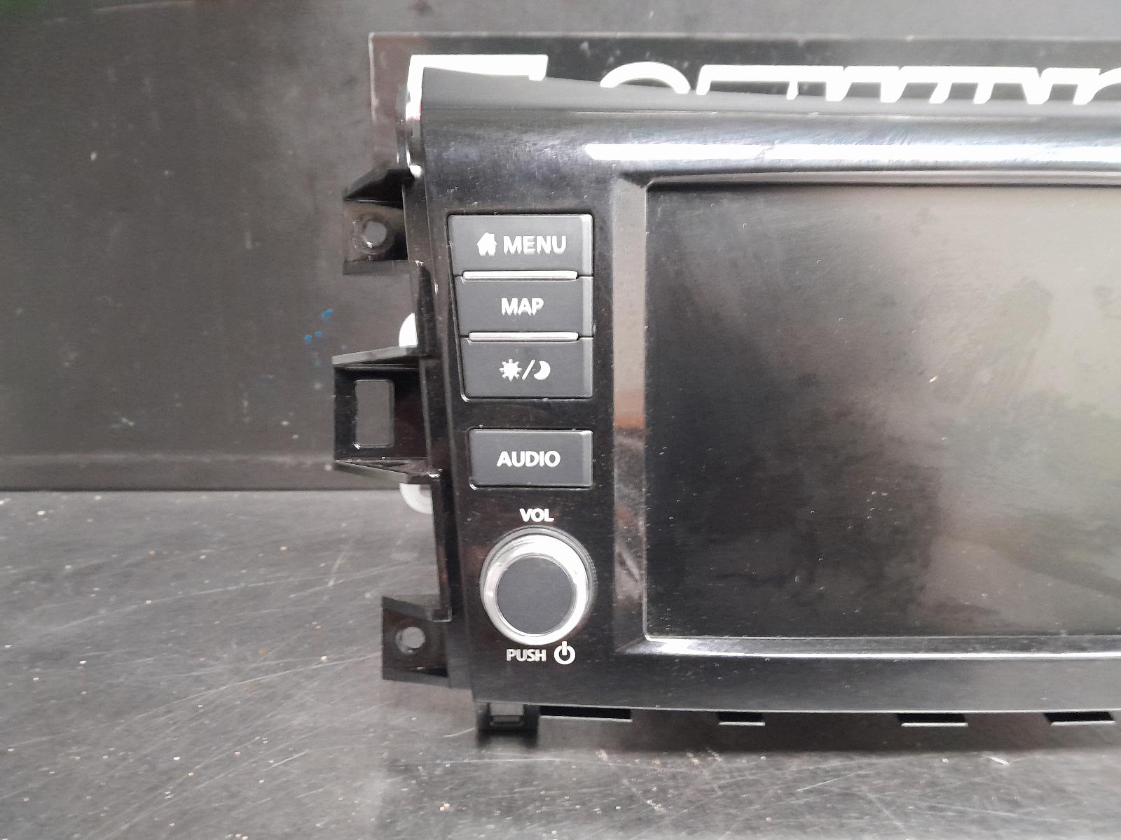 View Auto part Radio/Cd/Dvd/Sat/Tv Nissan Navara 2022