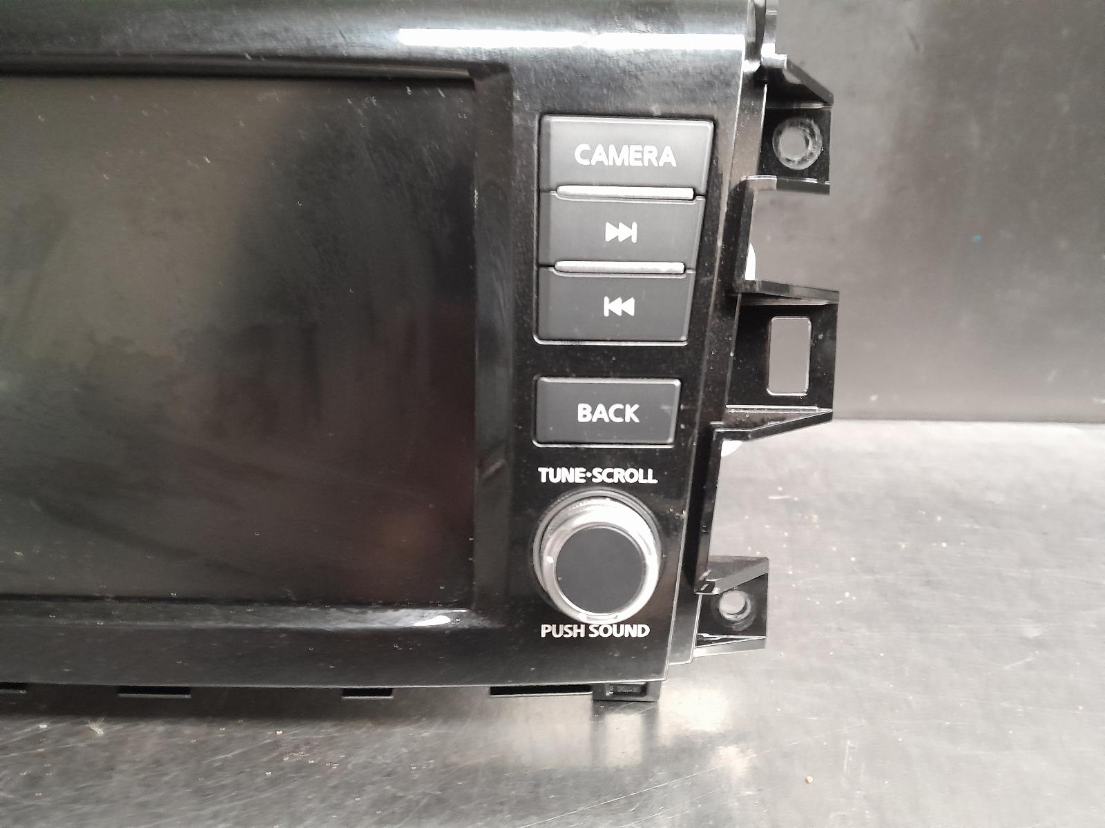 View Auto part Radio/Cd/Dvd/Sat/Tv Nissan Navara 2022