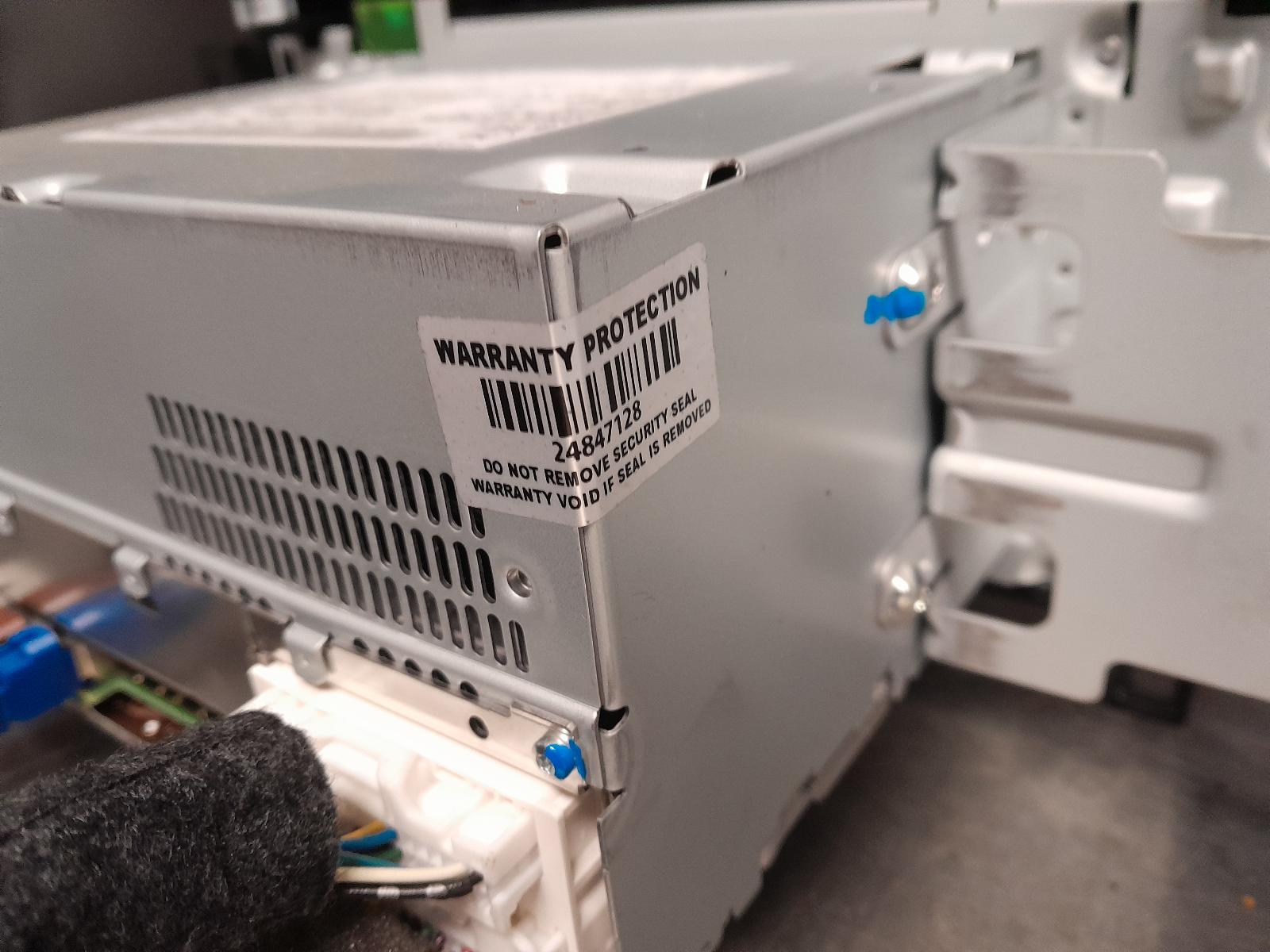 View Auto part Radio/Cd/Dvd/Sat/Tv Nissan Navara 2022