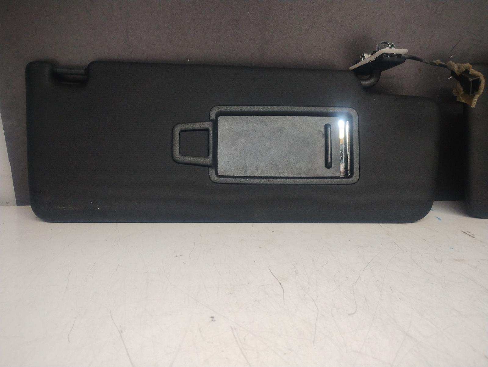 View Auto part Sunvisor Volkswagen Tiguan 2022