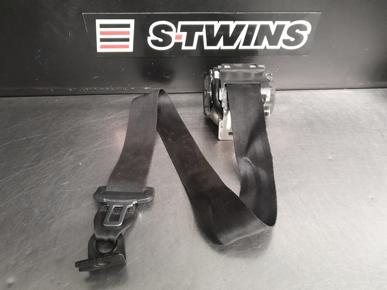 View Auto part Seatbelt/Stalk Land Rover Rangerover Velar 2019