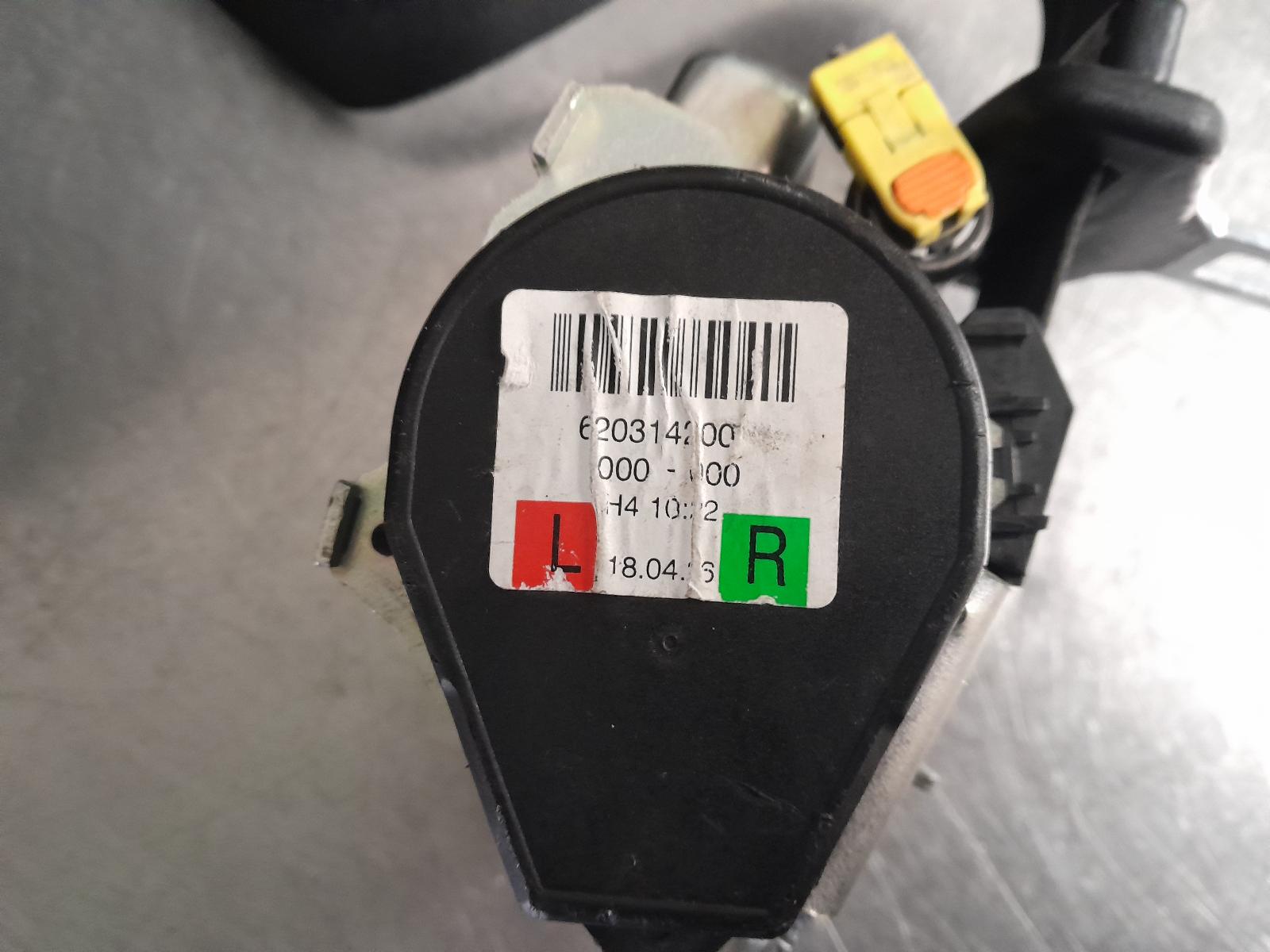View Auto part Seatbelt/Stalk Land Rover Rangerover Velar 2019