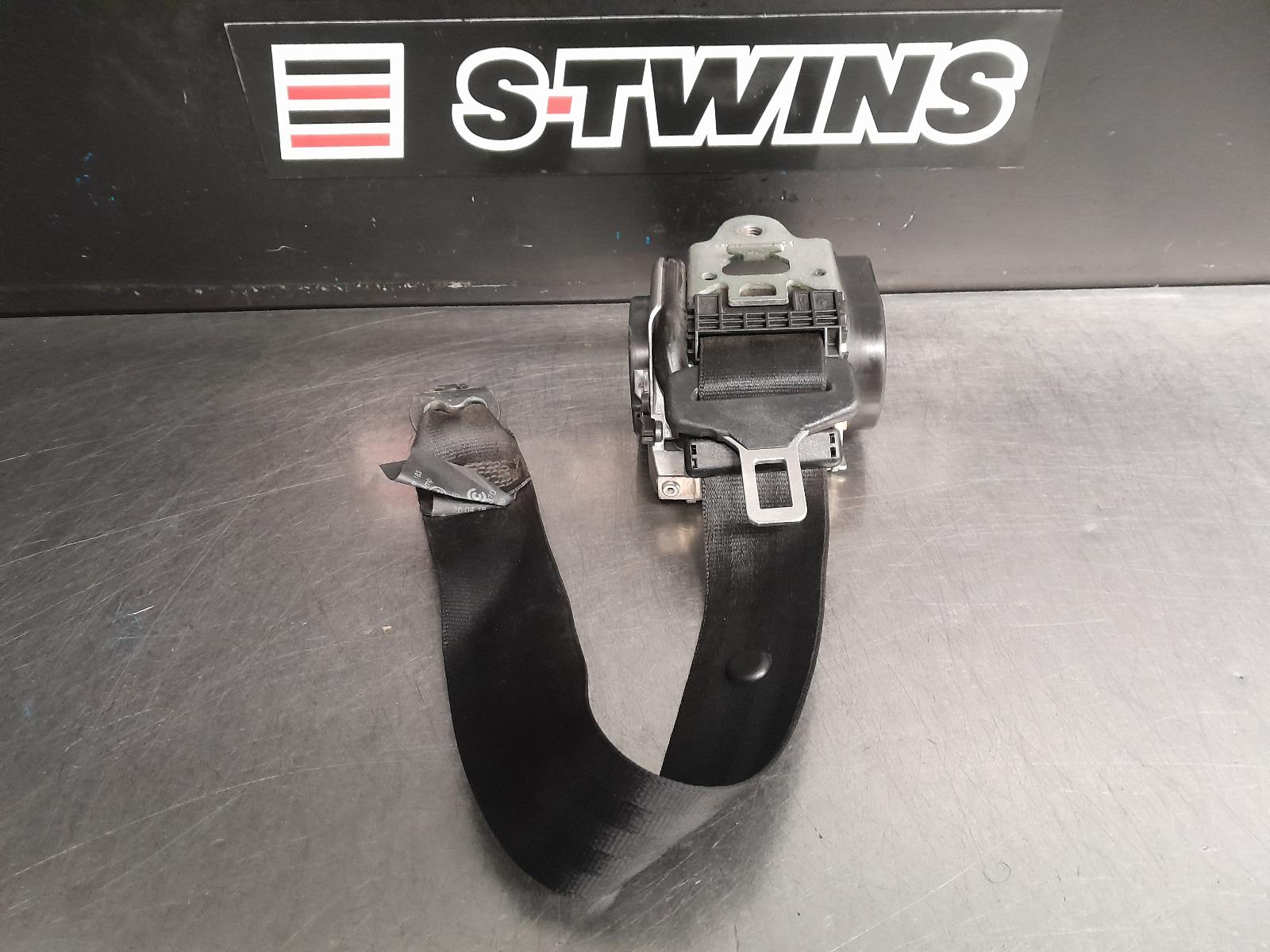 View Auto part Seatbelt/Stalk Land Rover Rangerover Velar 2019