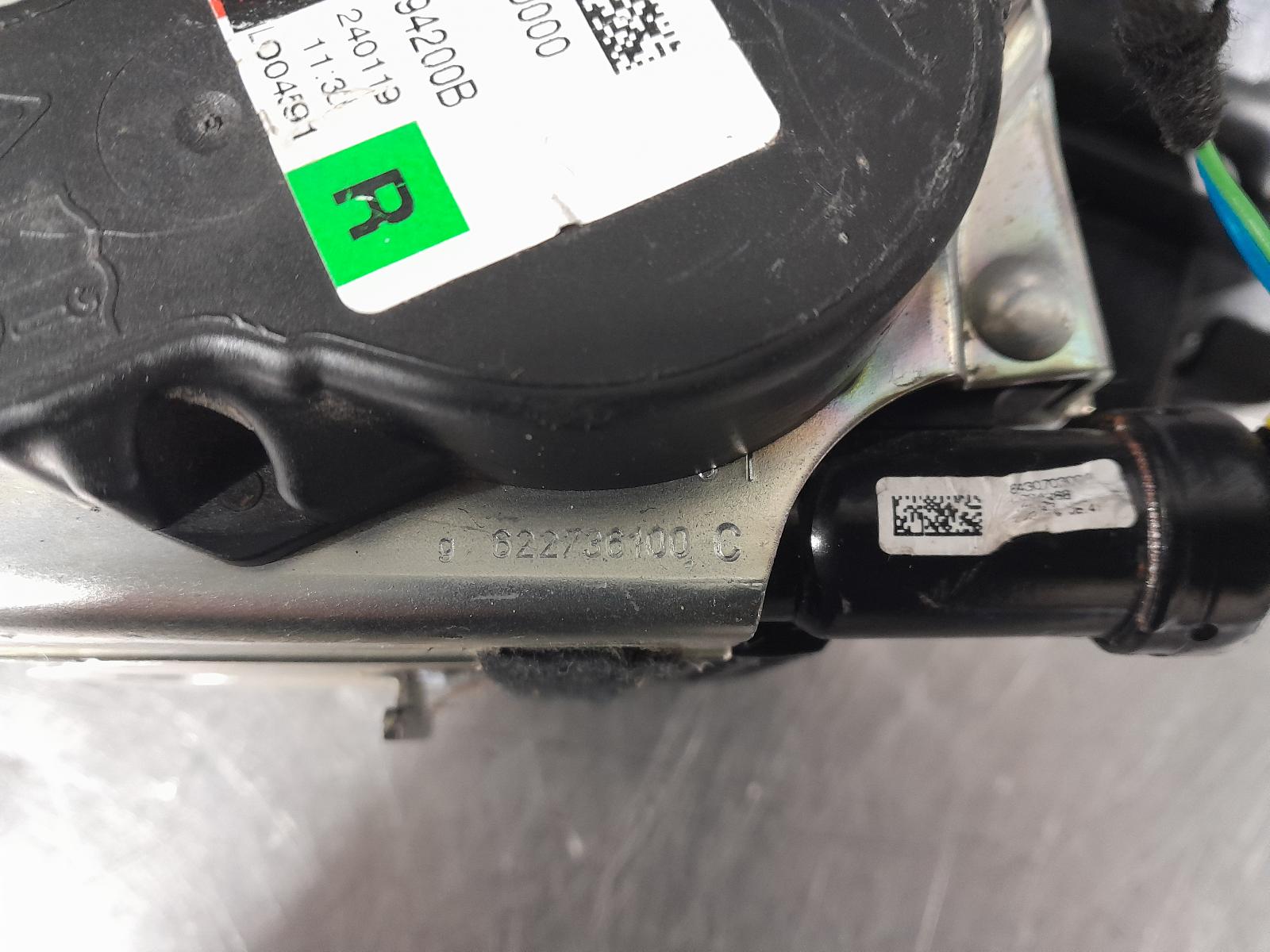 View Auto part Seatbelt/Stalk Land Rover Rangerover Velar 2019