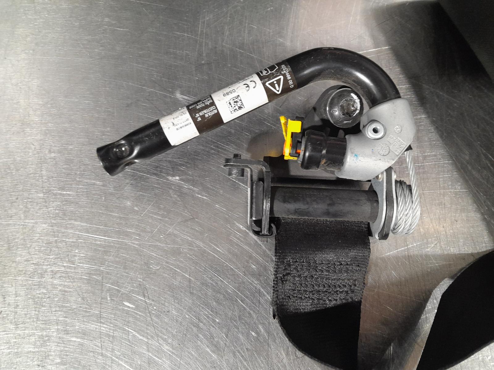 View Auto part Seatbelt/Stalk Land Rover Rangerover Velar 2019