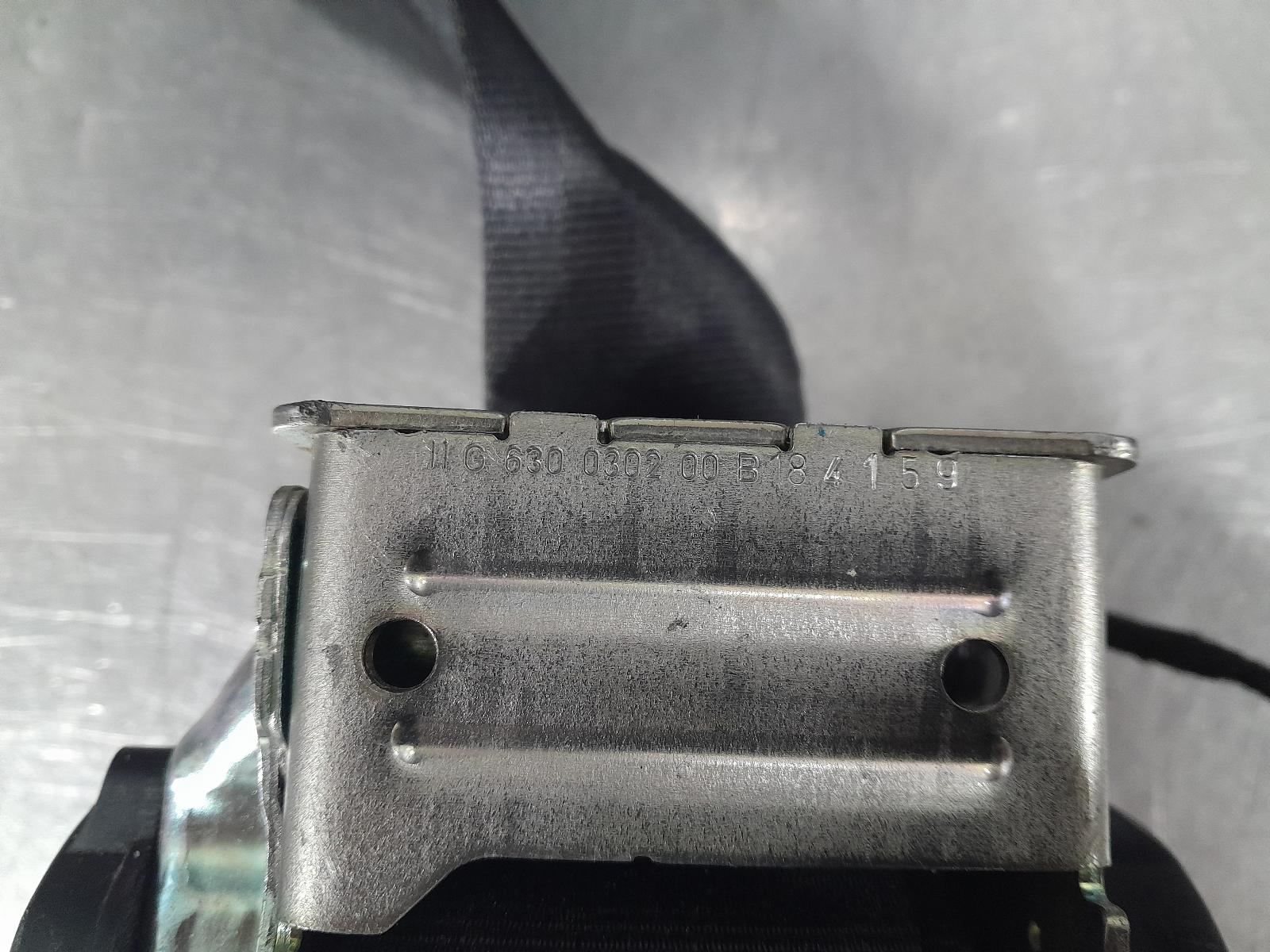View Auto part Seatbelt/Stalk Land Rover Rangerover Velar 2019