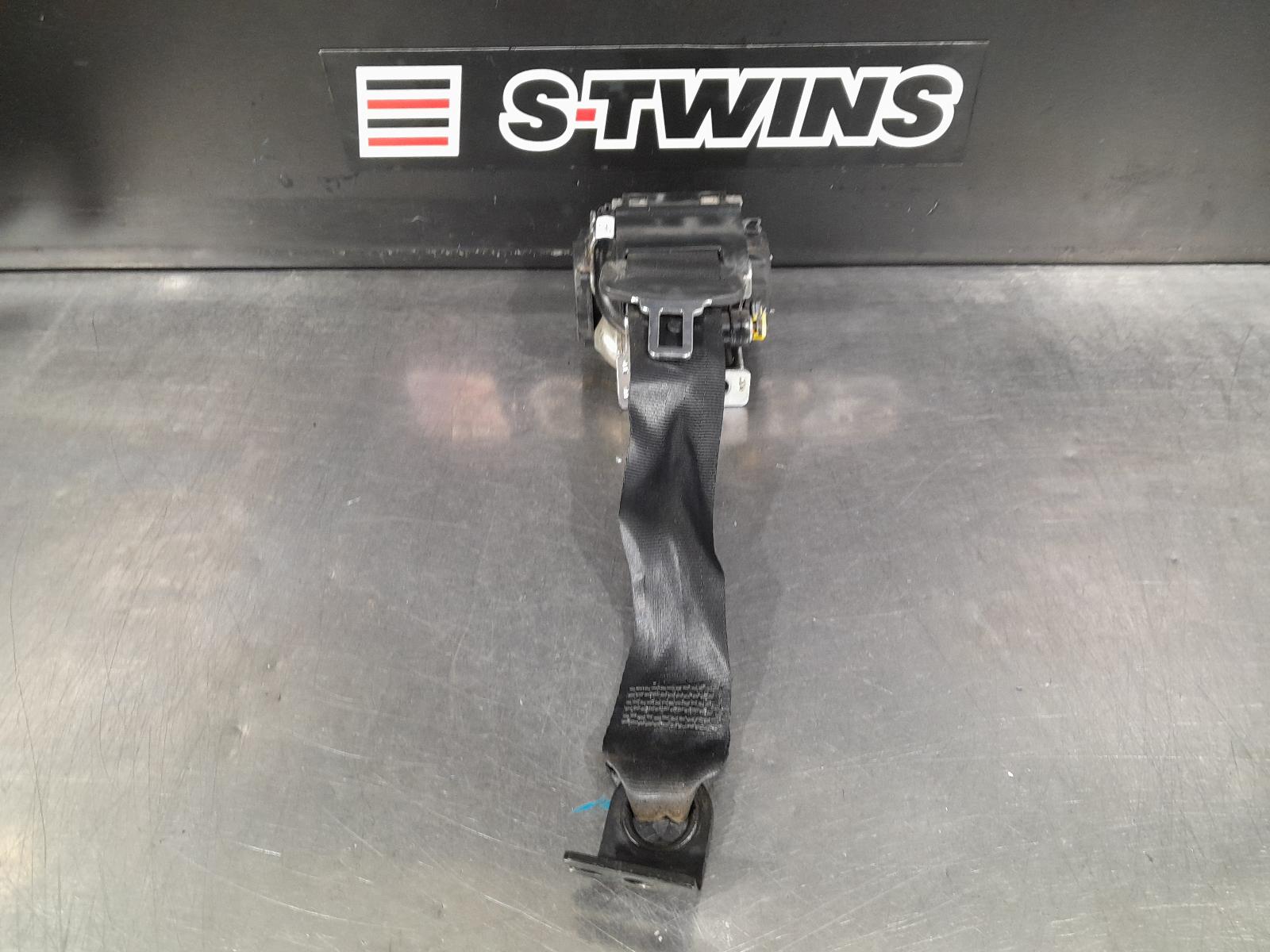 2019 Land Rover Rangerover Velar Seatbelt/Stalk View Auto part Seatbelt/Stalk Land Rover Rangerover Velar 2019