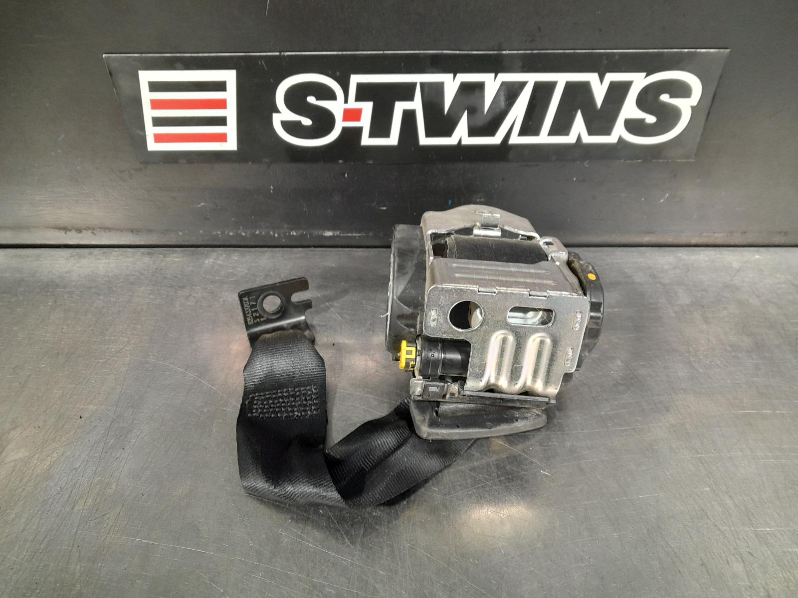 2019 Land Rover Rangerover Velar Seatbelt/Stalk View Auto part Seatbelt/Stalk Land Rover Rangerover Velar 2019