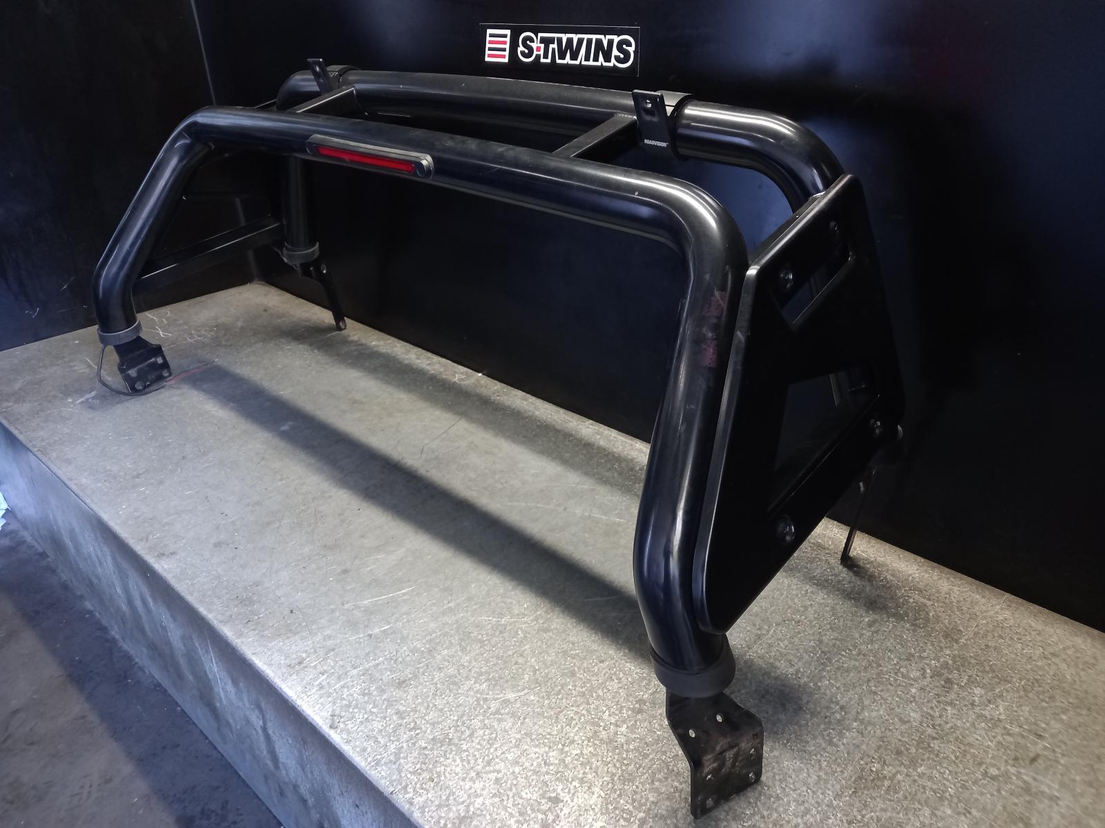 View Auto part Sports Bar Nissan Navara 2022