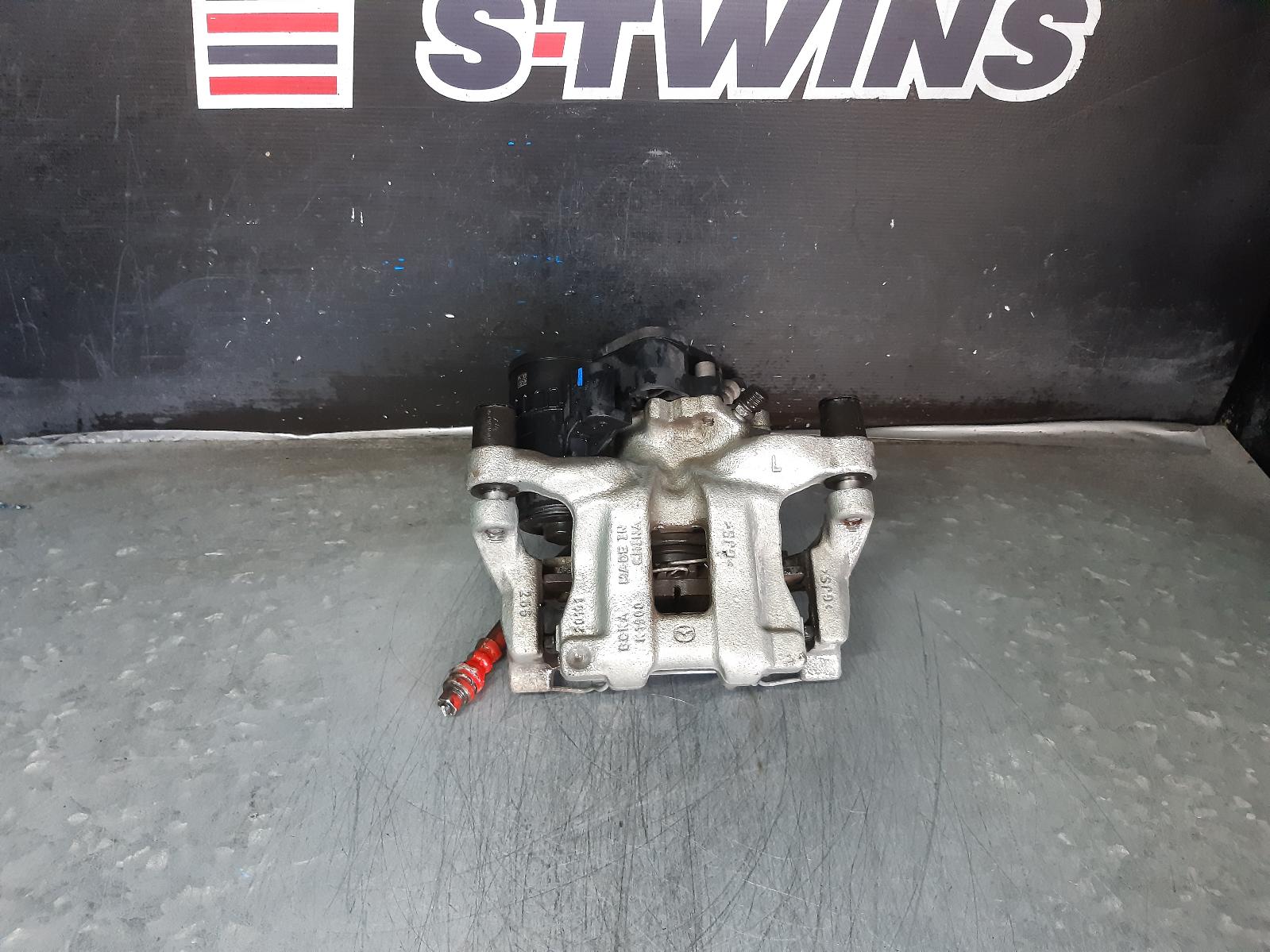 View Auto part Caliper Mazda 3 2020