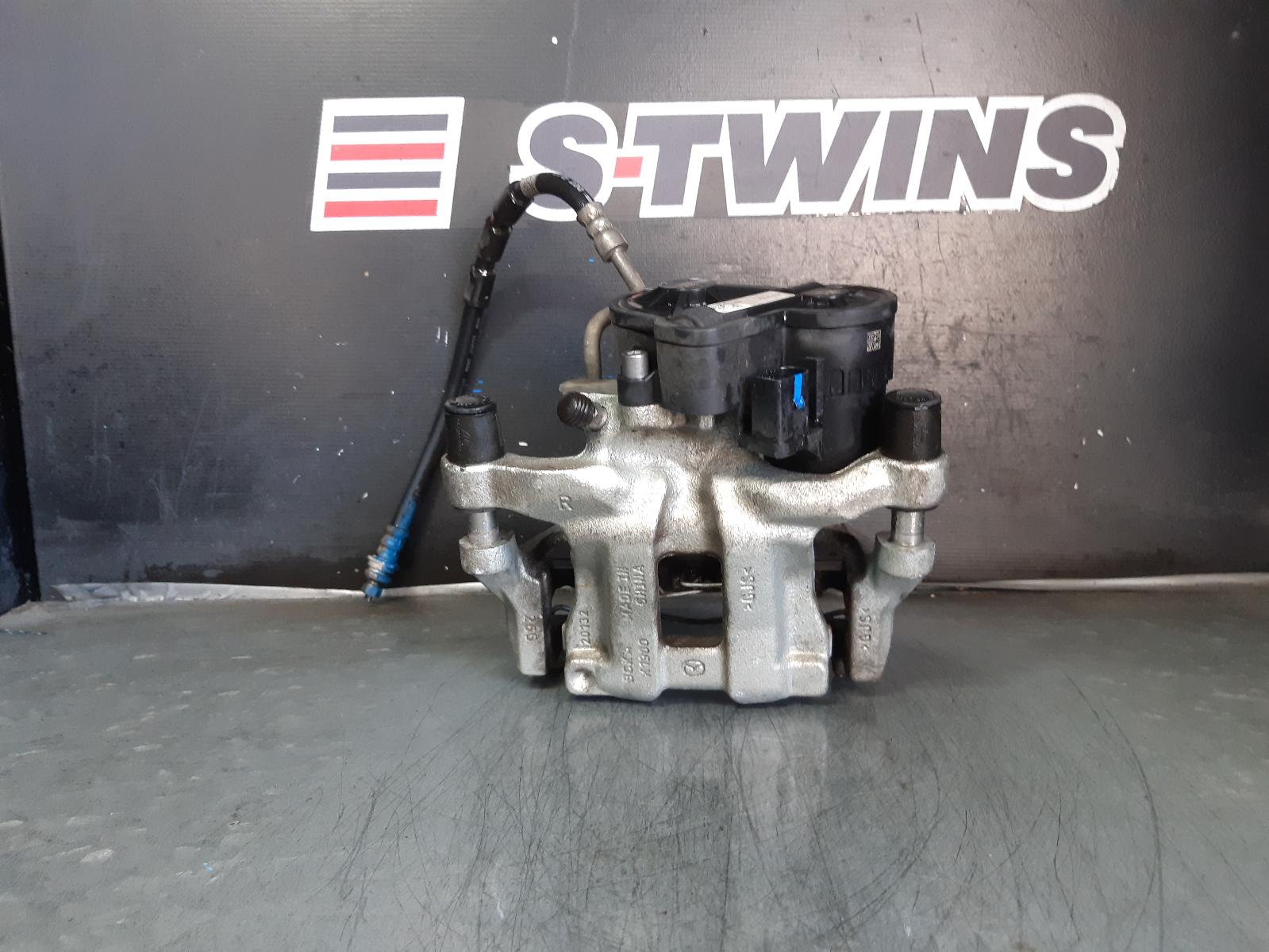 View Auto part Caliper Mazda 3 2020