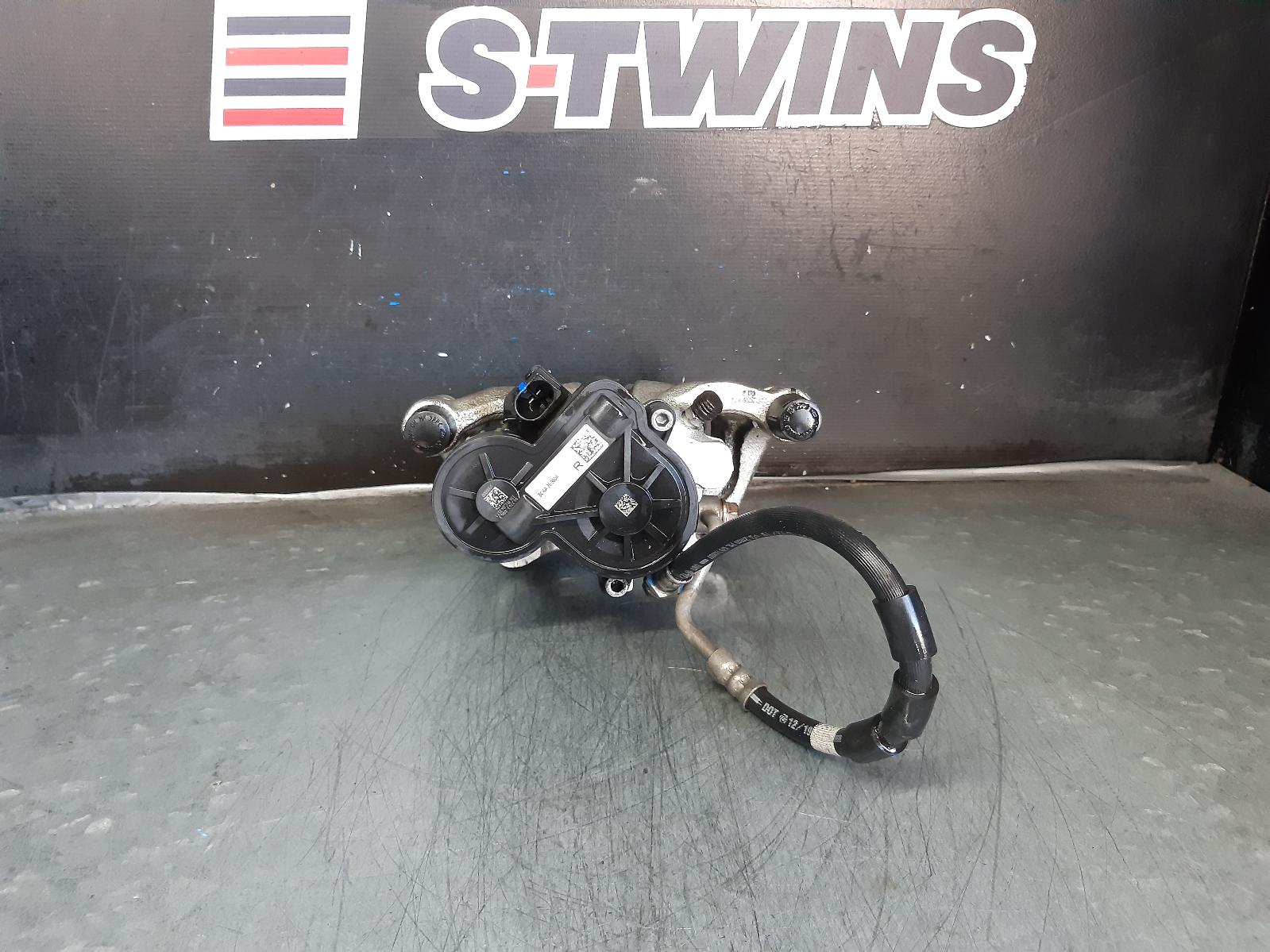 View Auto part Caliper Mazda 3 2020