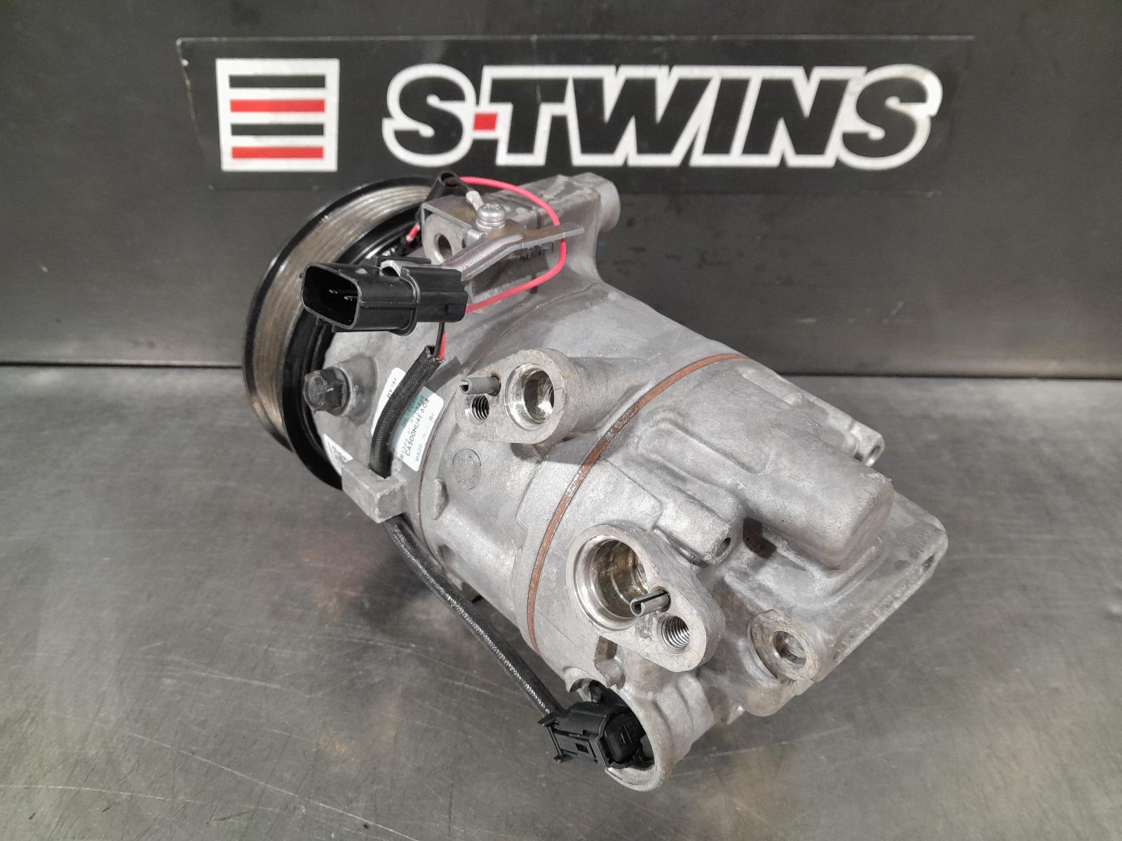View Auto part A/C Compressor Hyundai Staria 2022