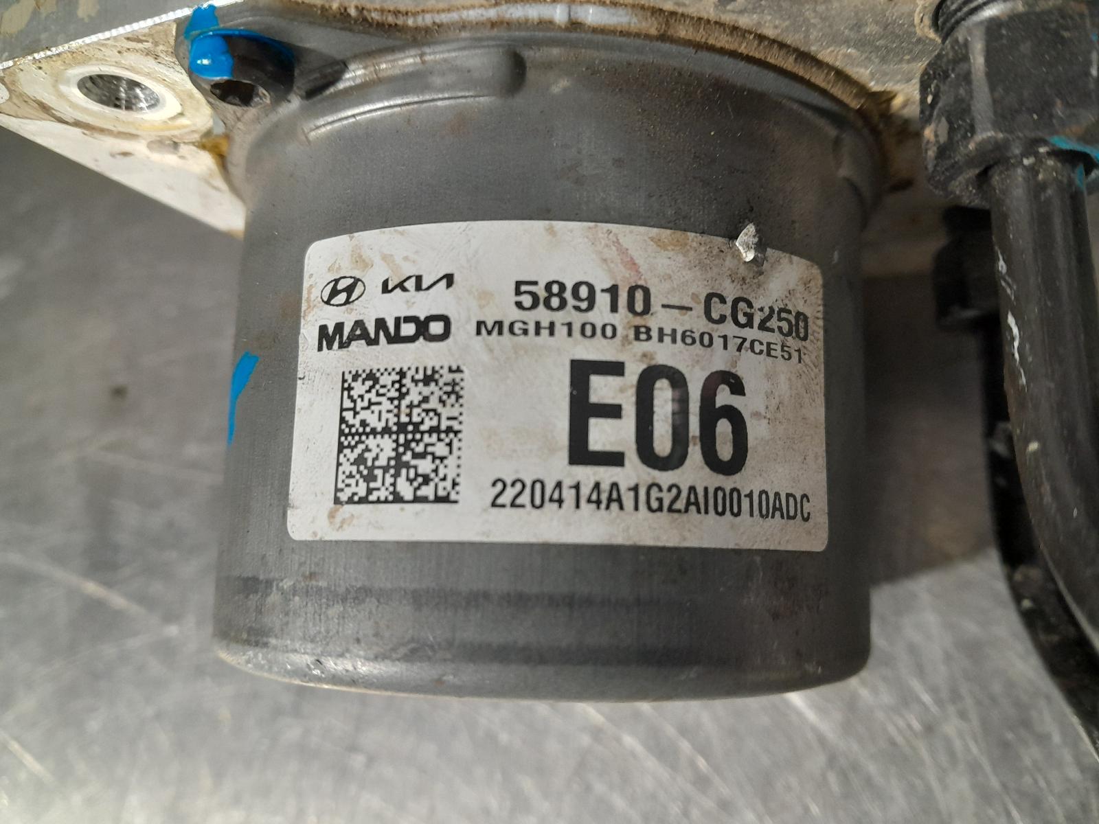 View Auto part Abs Pump/Modulator Hyundai Staria 2022