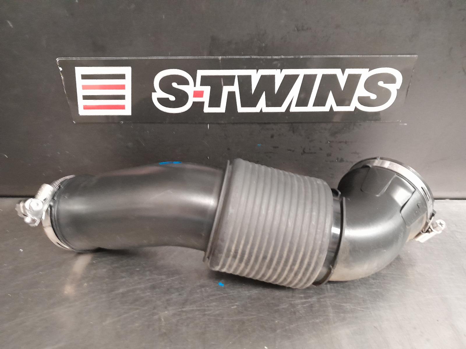 View Auto part Air Cleaner Duct/Hos Hyundai Staria 2022