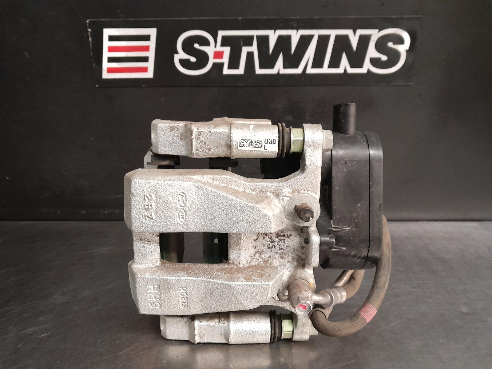View Auto part Caliper Hyundai Staria 2022