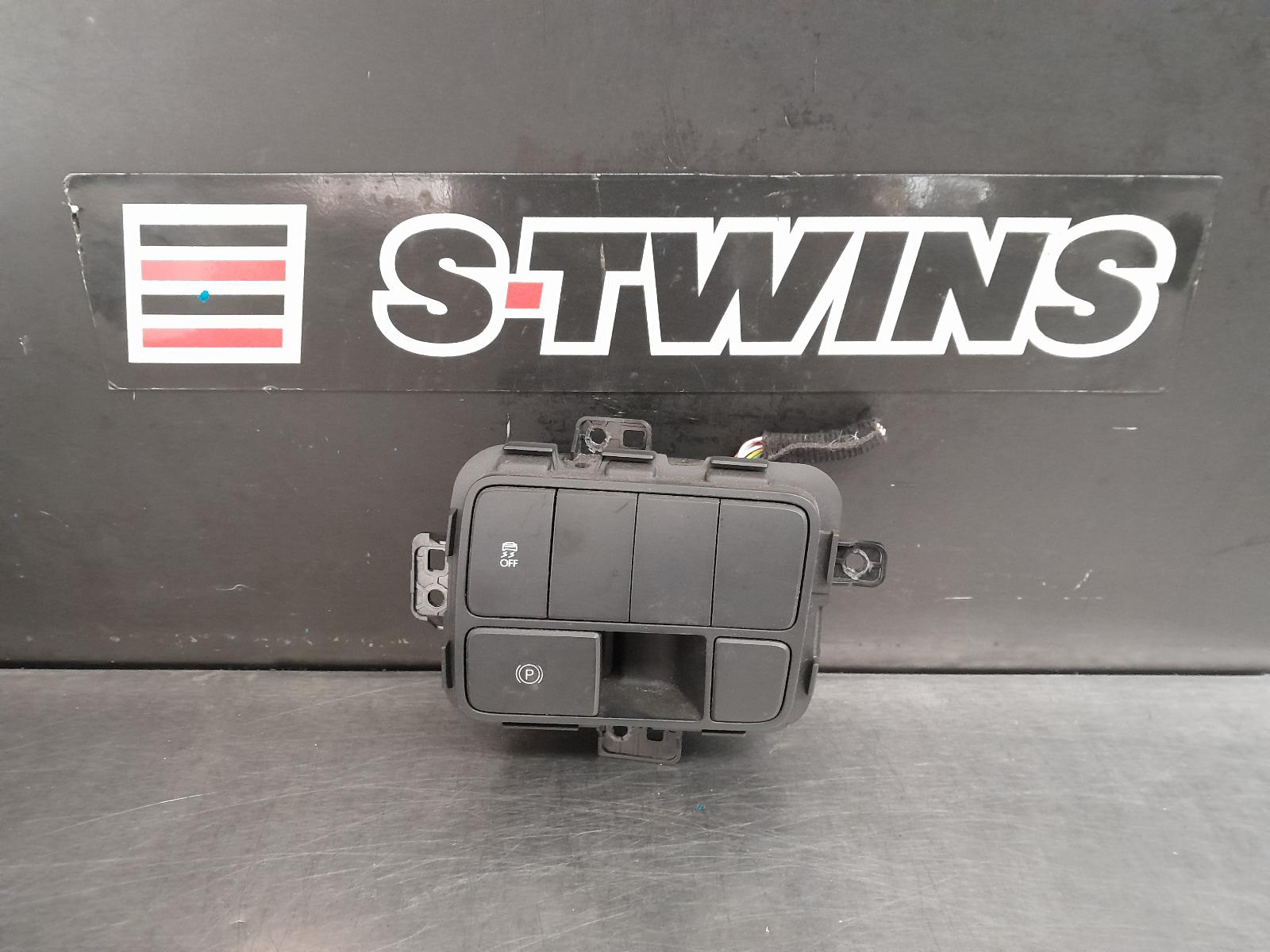 View Auto part Combination Switch Hyundai Staria 2022