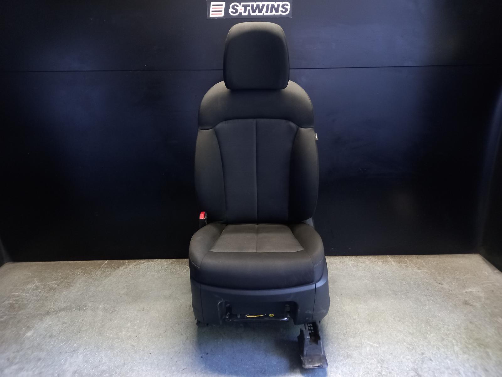 View Auto part Front Seat Hyundai Staria 2022