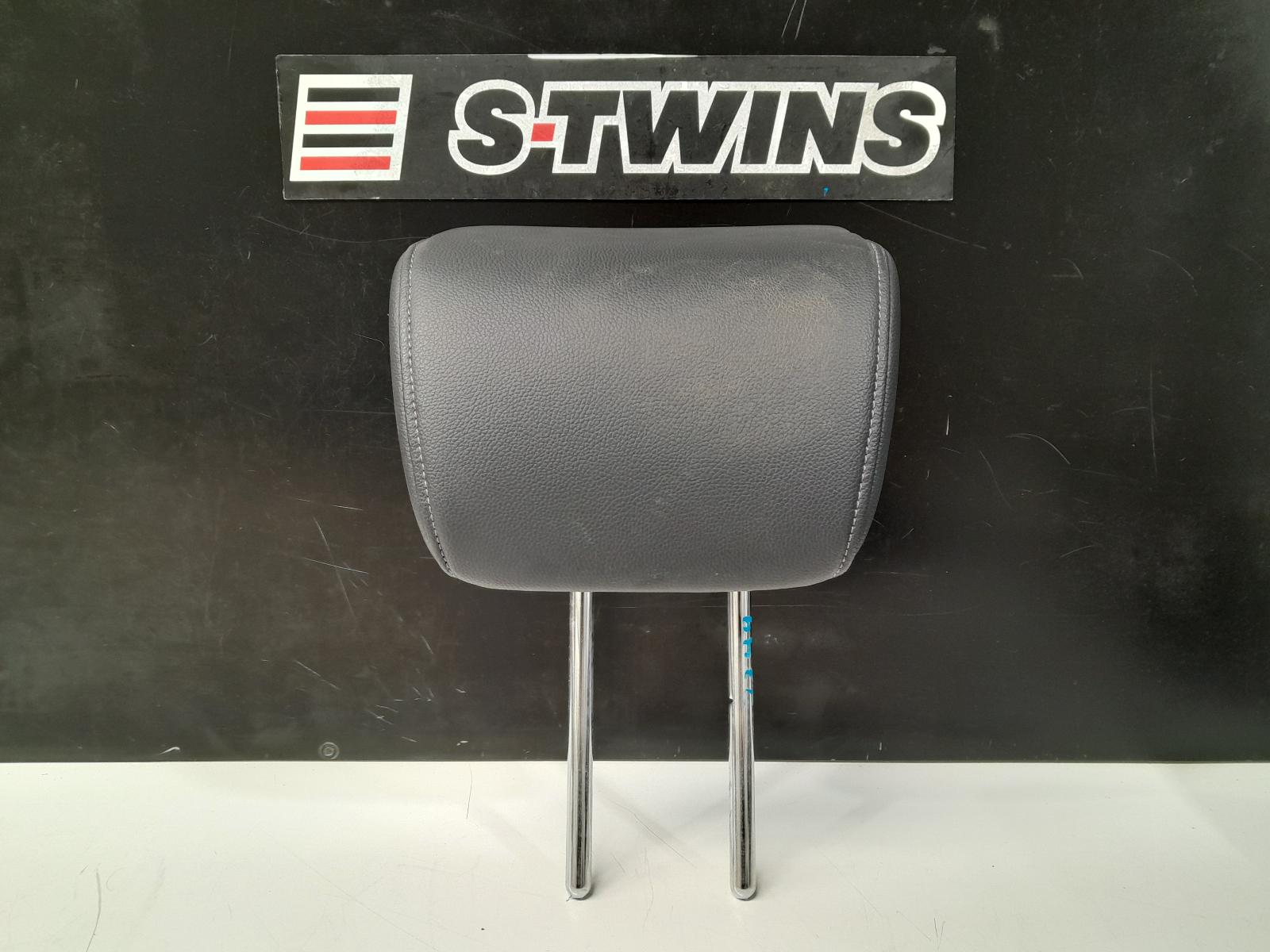 View Auto part Headrest Honda Hrv 2018
