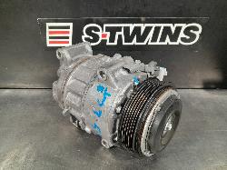 View Auto part A/C Compressor Toyota Kluger 2018