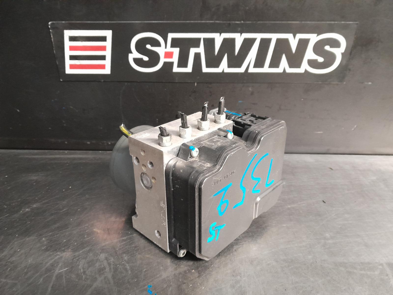 2018 Toyota Kluger Abs Pump/Modulator View Auto part Abs Pump/Modulator Toyota Kluger 2018