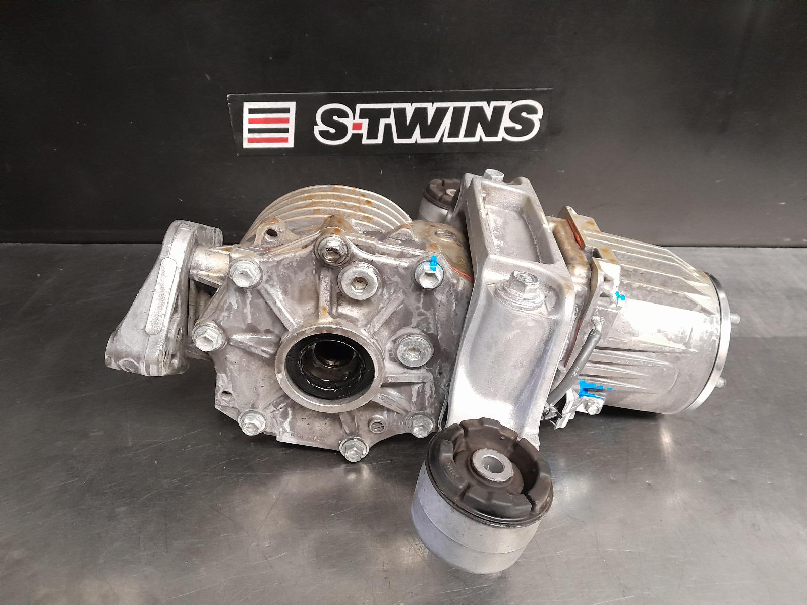 View Auto part Differential Centre Toyota Kluger 2018