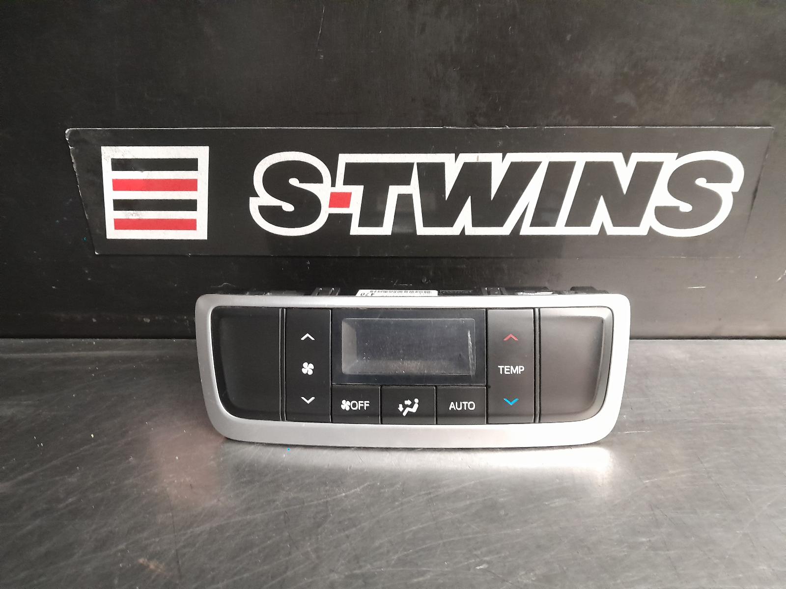 View Auto part Heater/Ac Controls Toyota Kluger 2018
