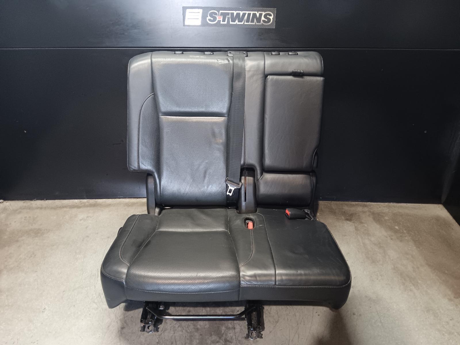 View Auto part 3rd Seat Toyota Kluger 2018