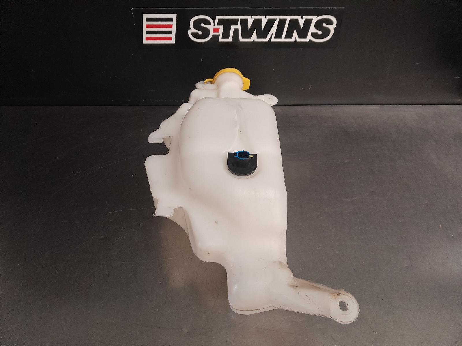 2021 Ram 1500 Washer Bottle View Auto part Washer Bottle Ram 1500 2021