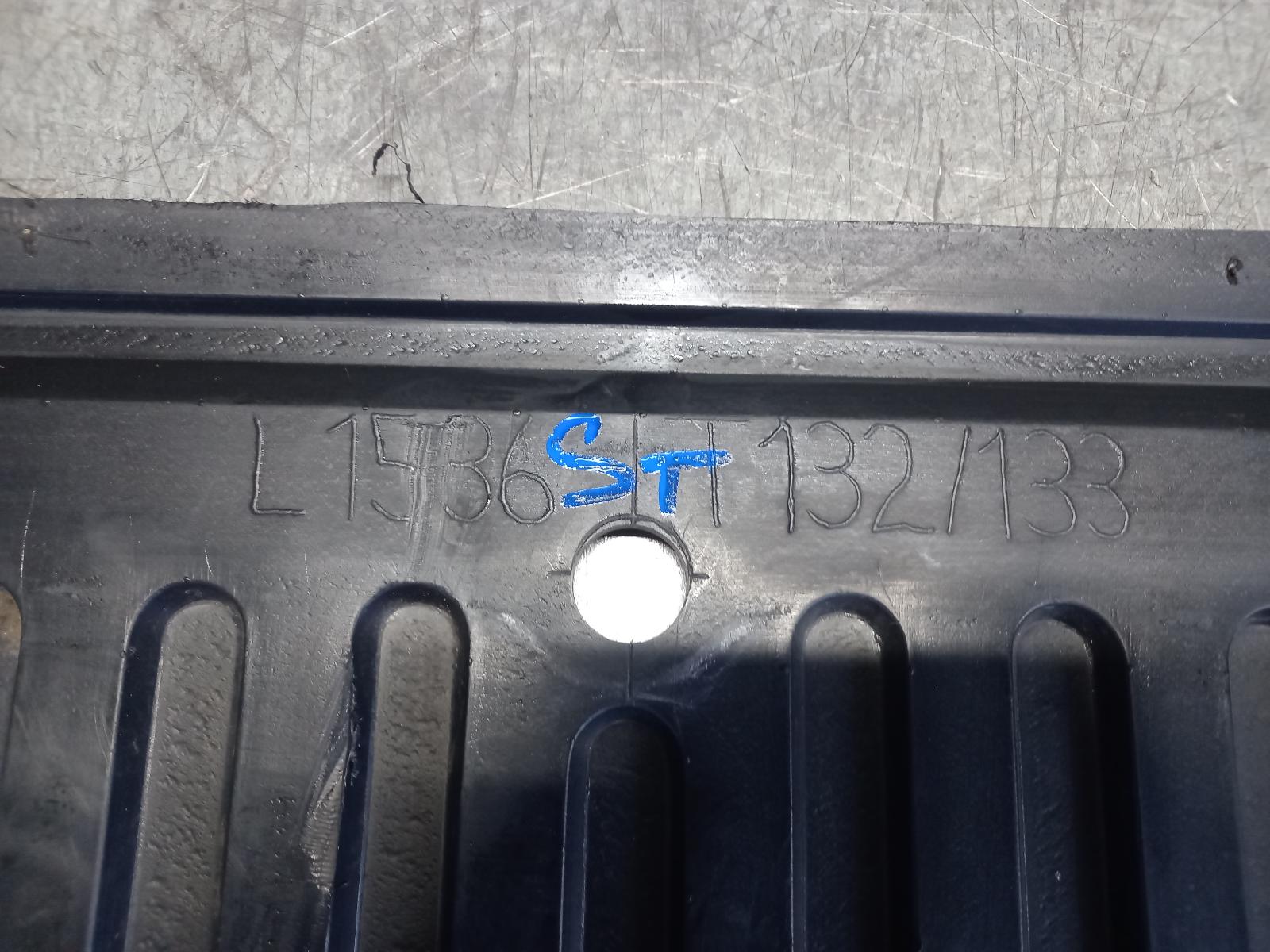 View Auto part Ute Back Toyota Hilux 2018
