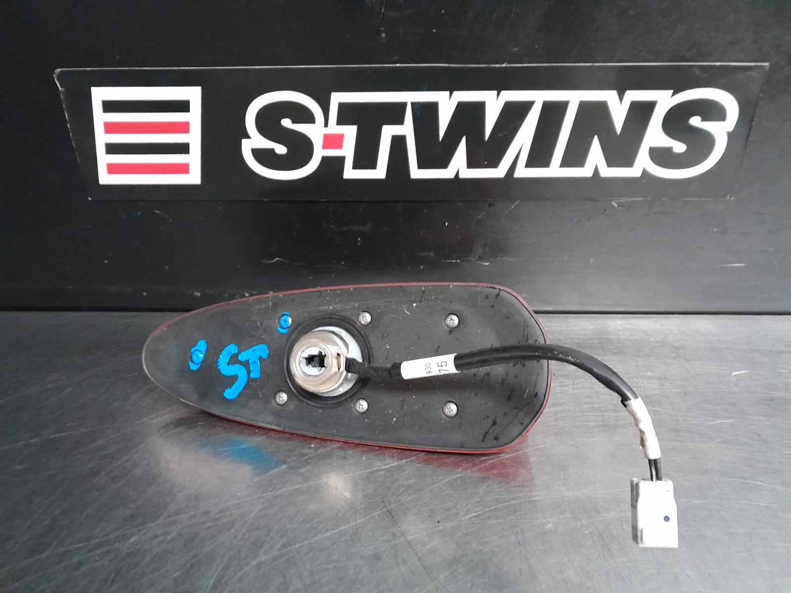 View Auto part Antenna Mazda Cx5 2015