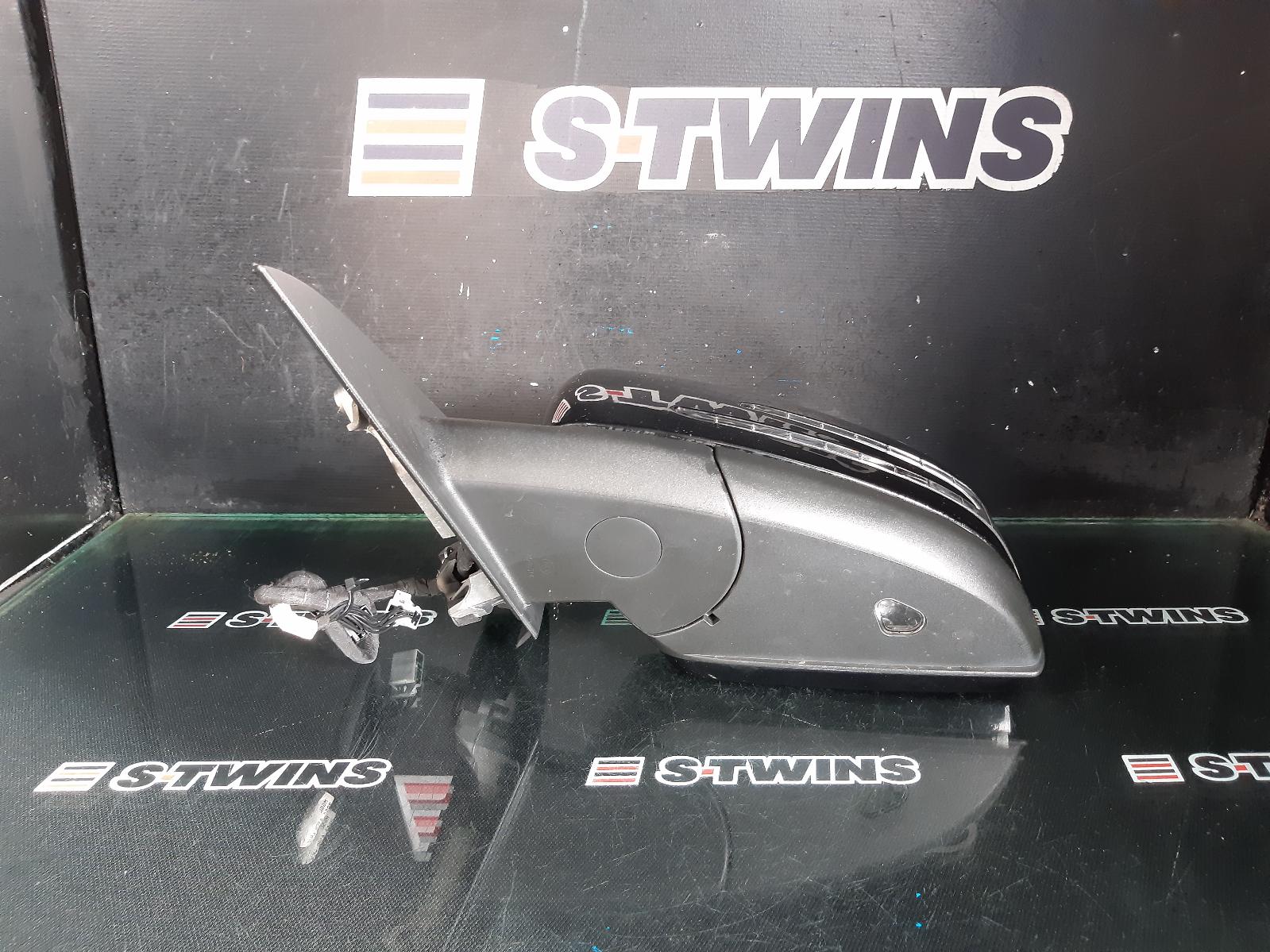 View Auto part Left Door Mirror Mercedes A Class 2013