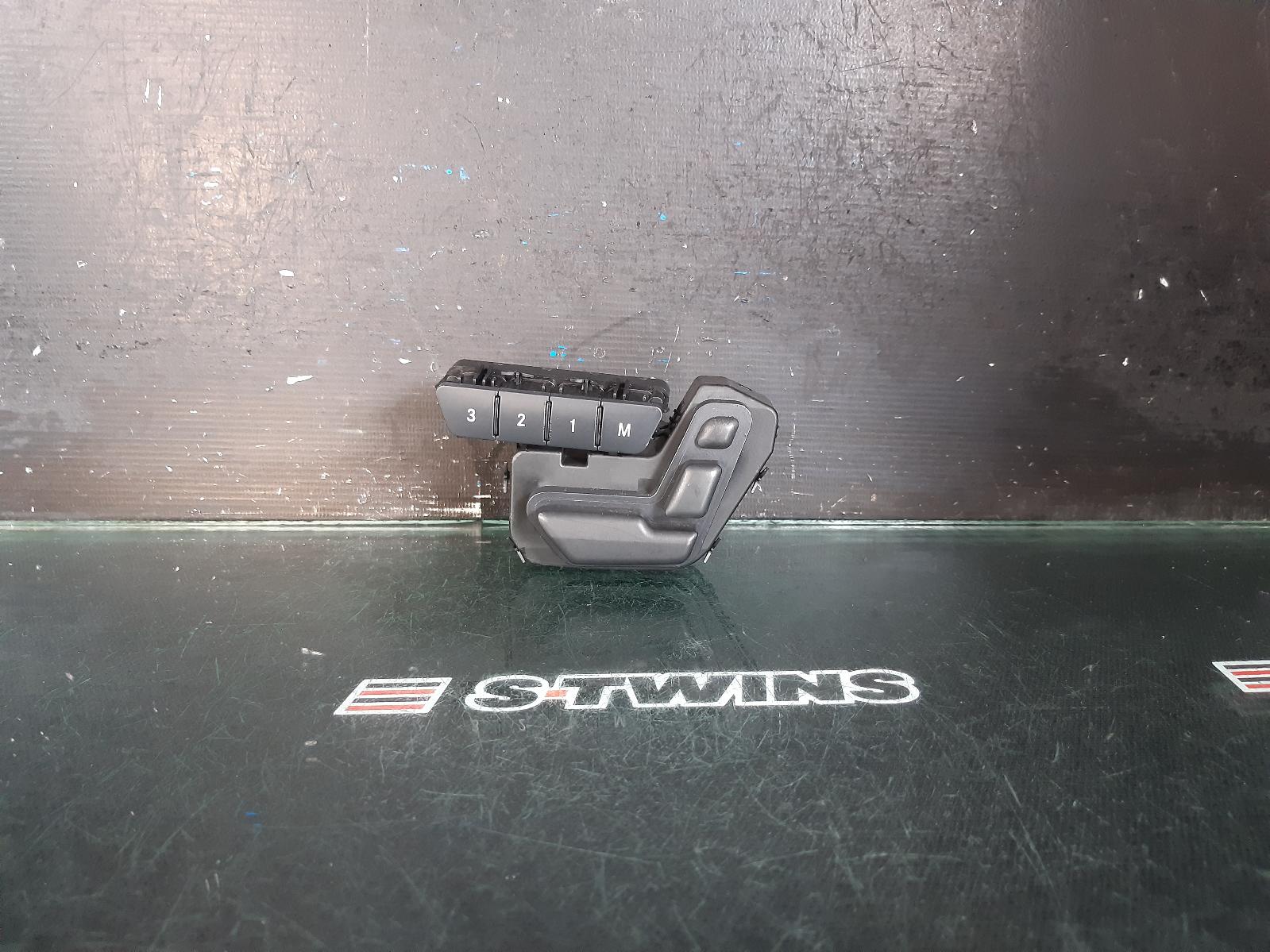 2013 Mercedes A Class Misc Switch/Relay View Auto part Misc Switch/Relay Mercedes A Class 2013